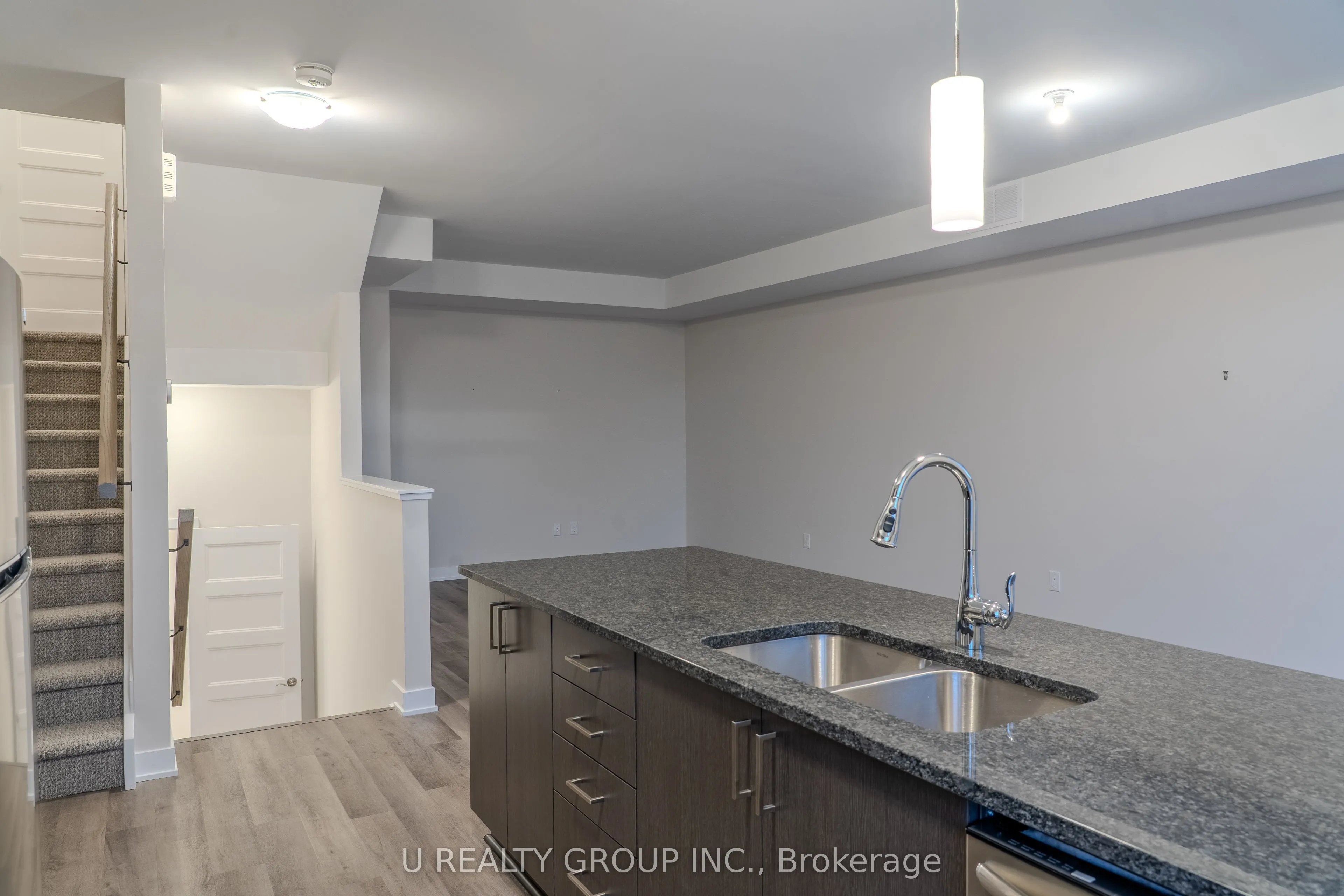 507 Lourmarin Pvt Private N