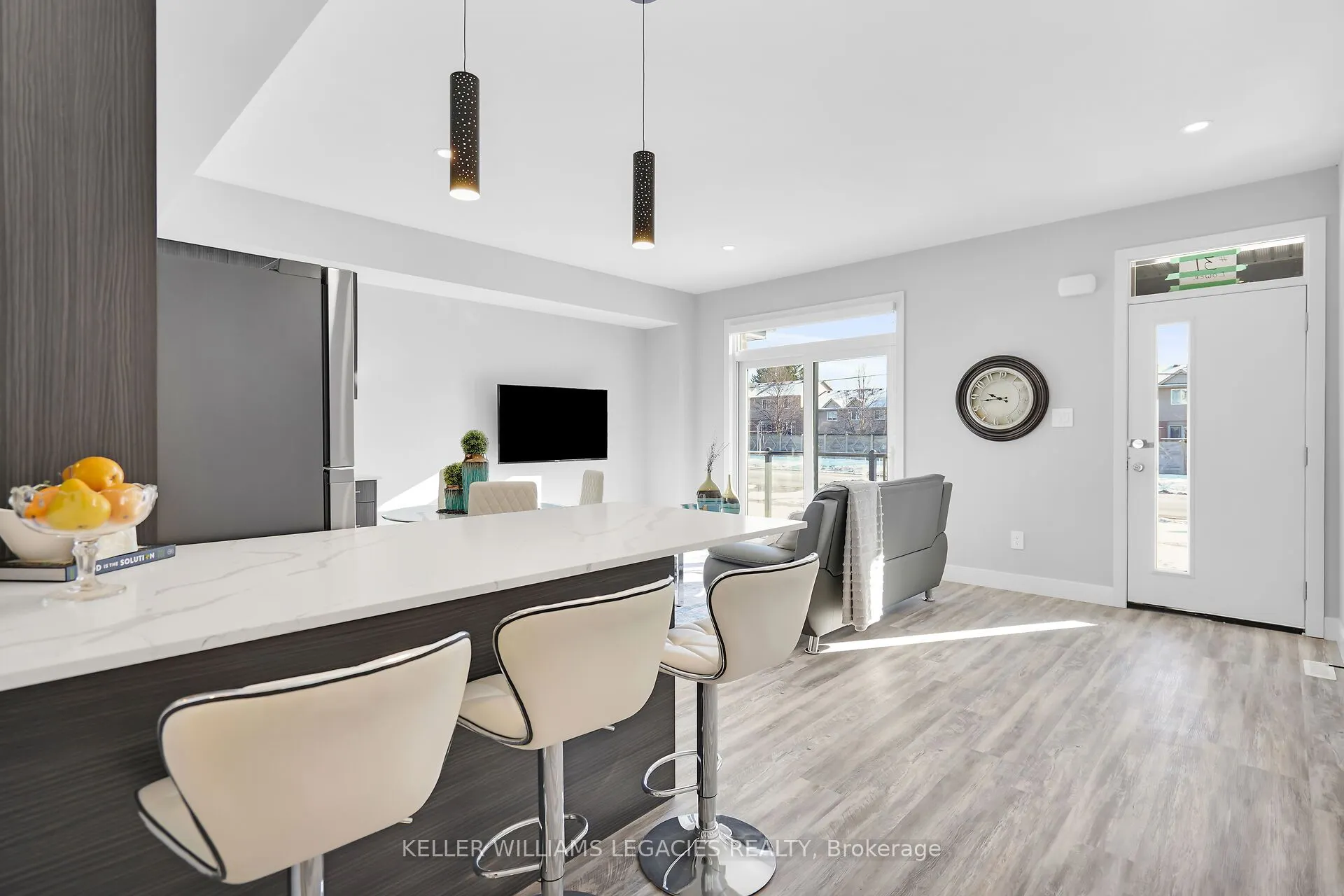 21 Meadowlily Road, #14