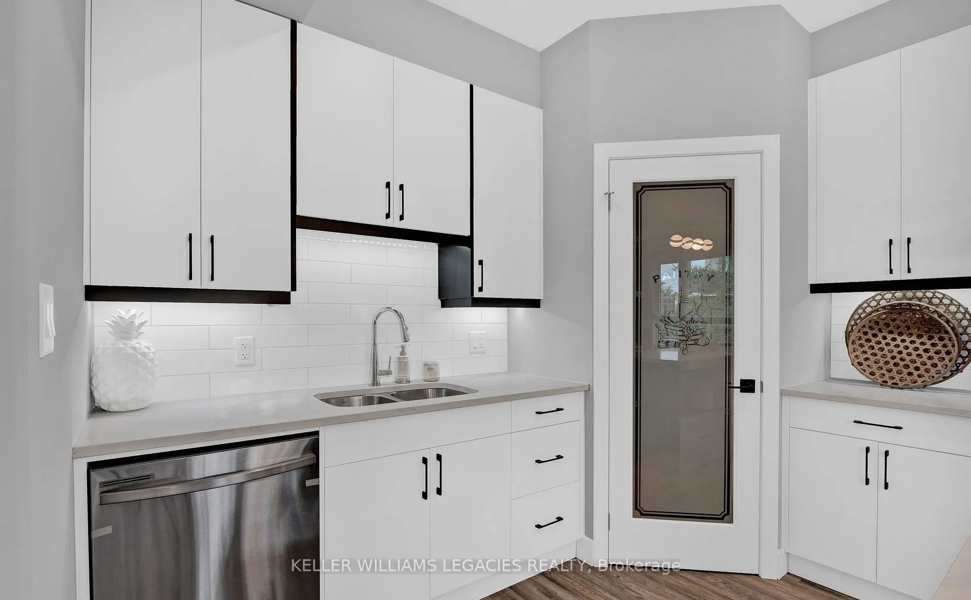 21 Meadowlily Road, #14
