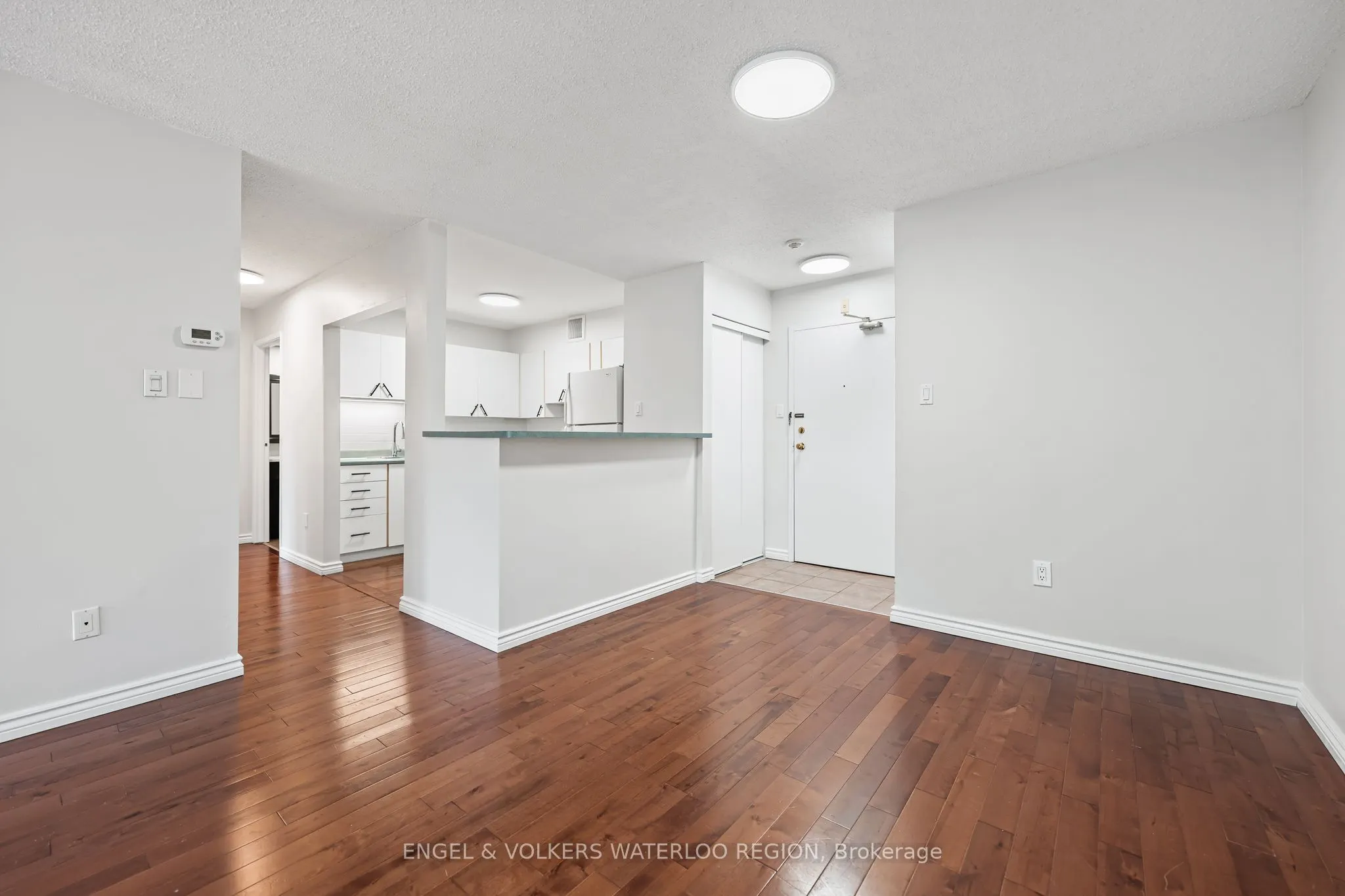 15 Hofstetter Avenue, #406