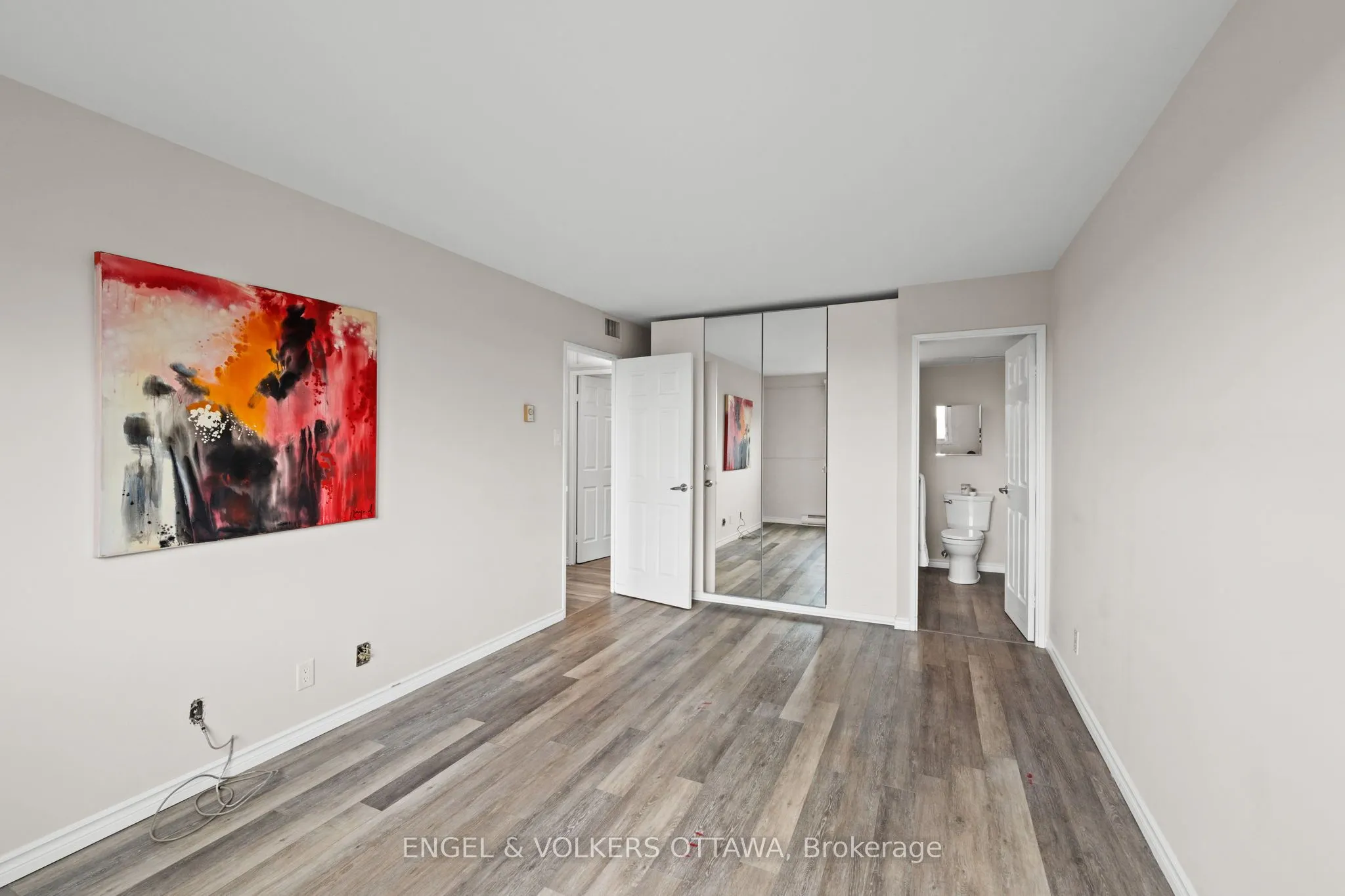 1195 Richmond Road, #1007