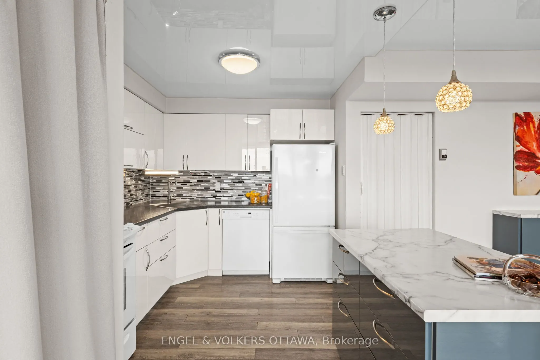 1195 Richmond Road, #1007