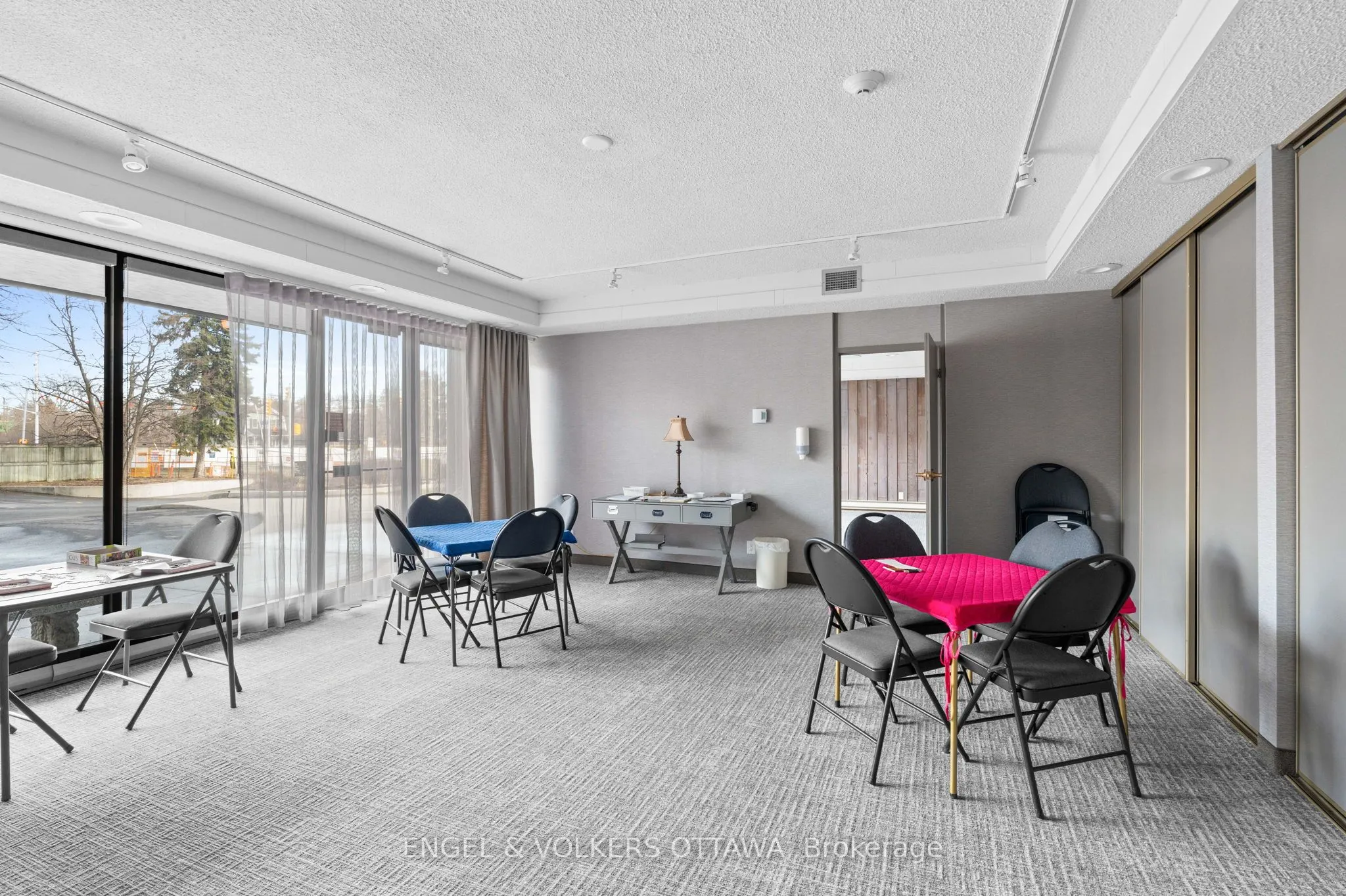 1195 Richmond Road, #1007