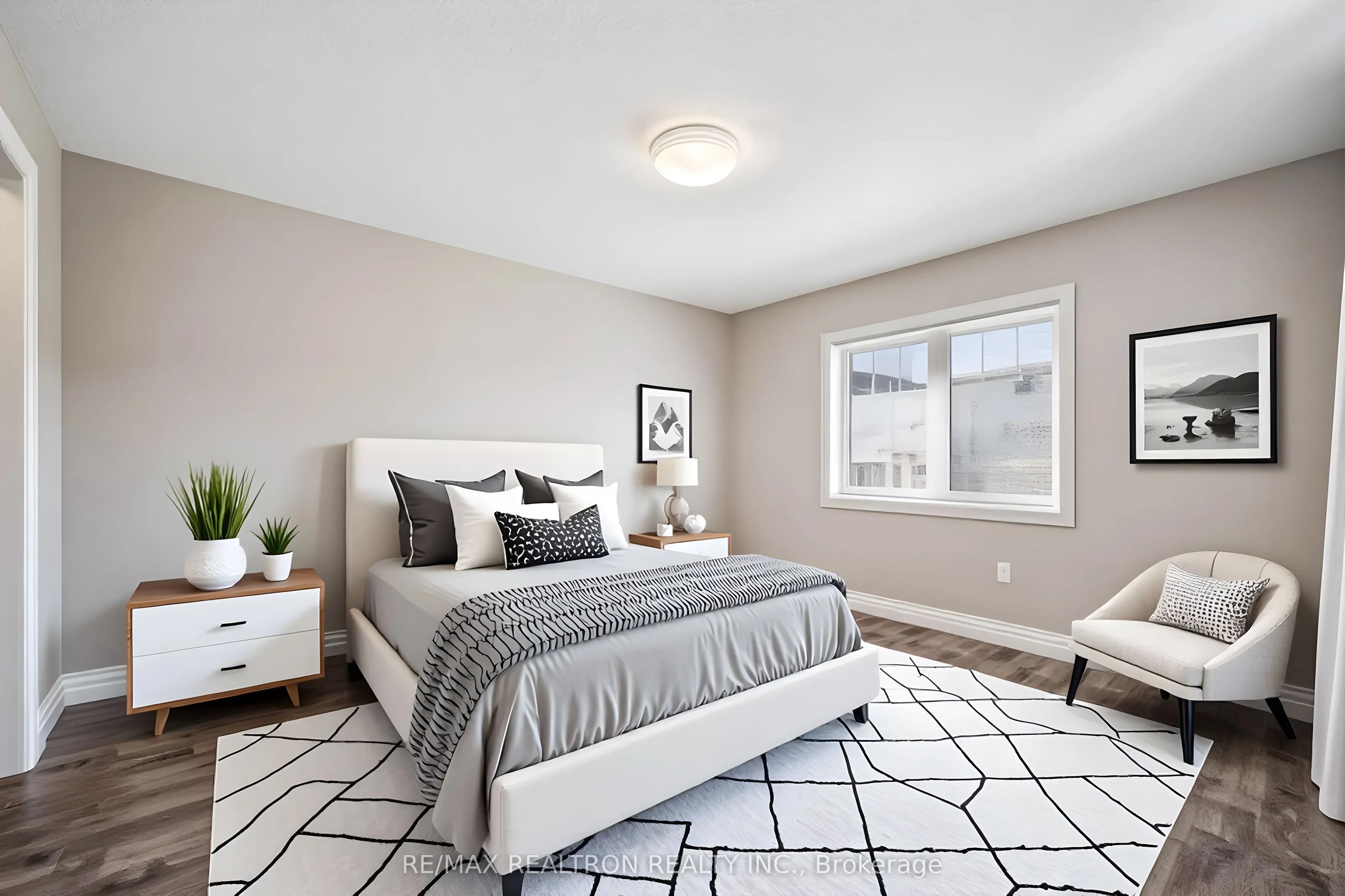 1 Chamberlain Avenue, #8