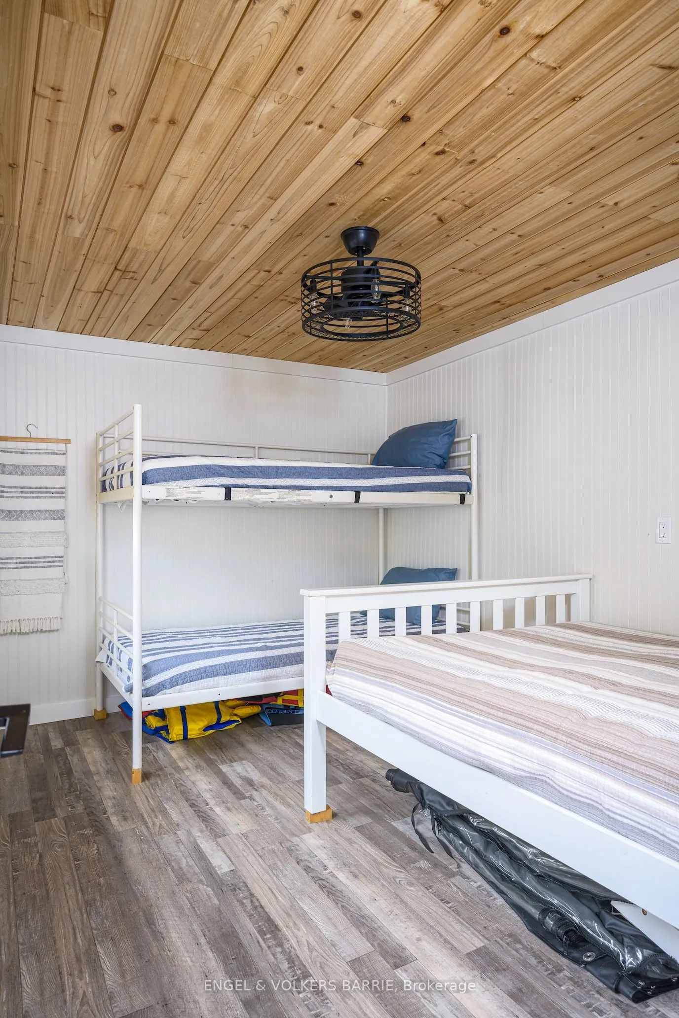 1123 Severn River Road