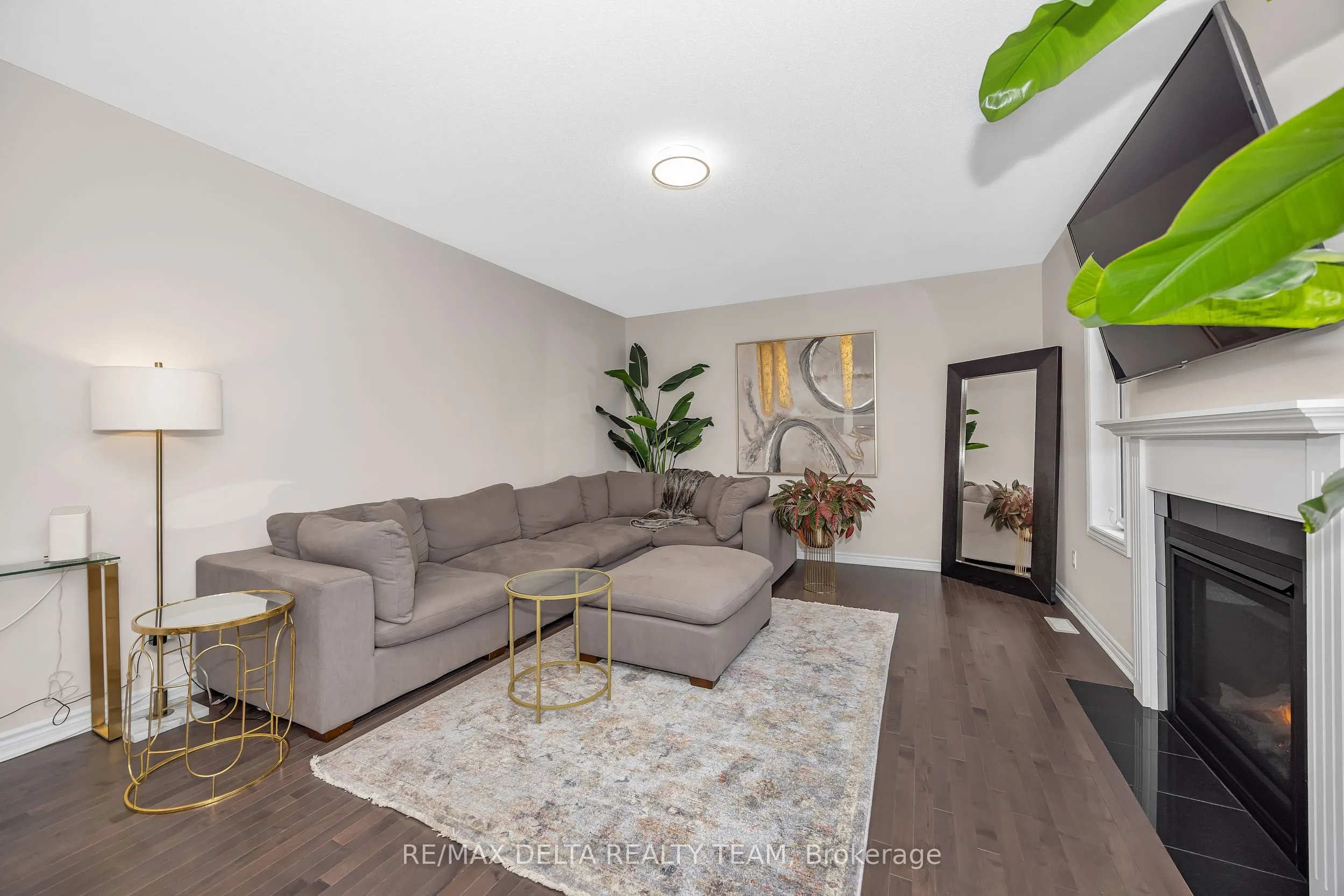 748 Vennecy Terrace