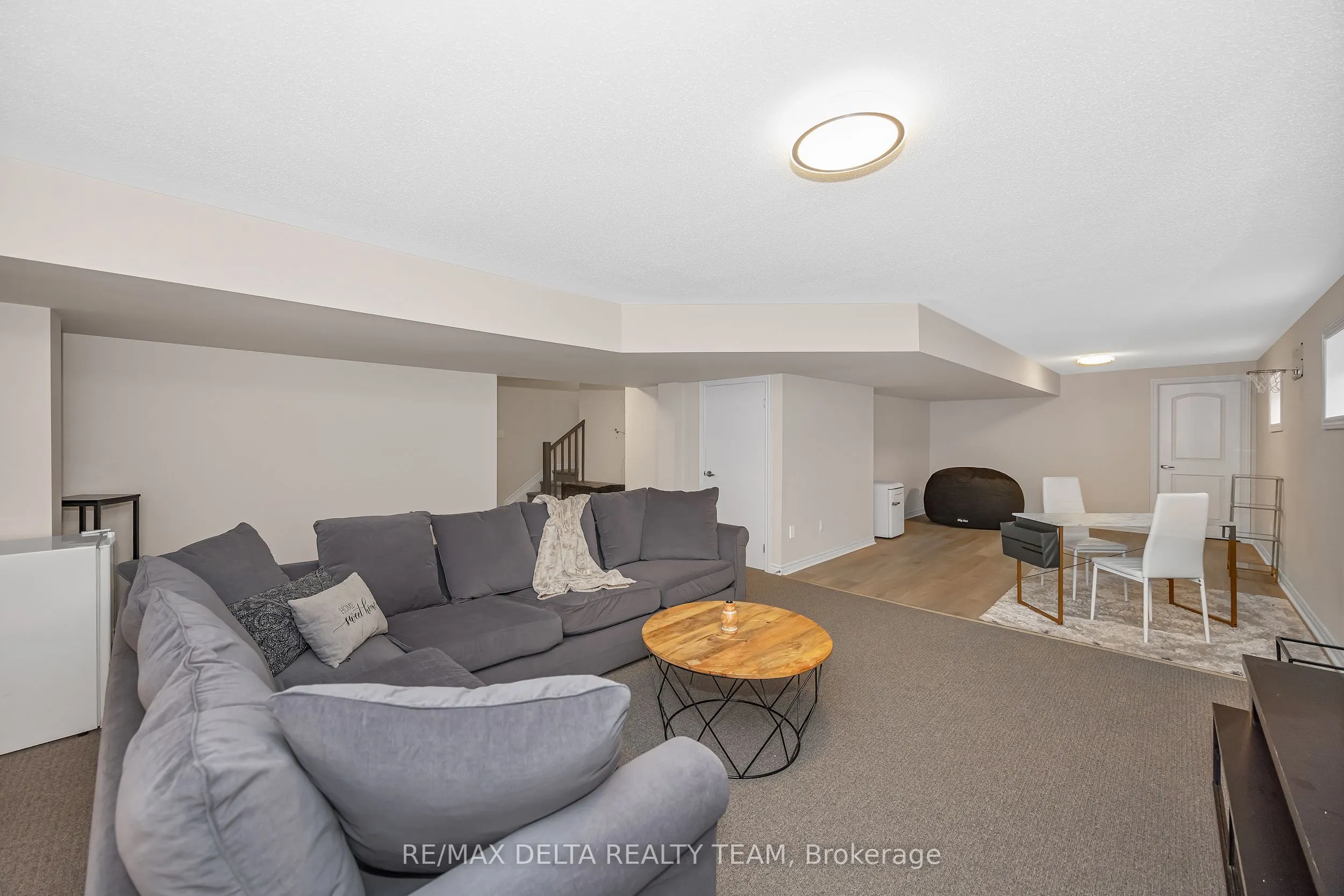 748 Vennecy Terrace