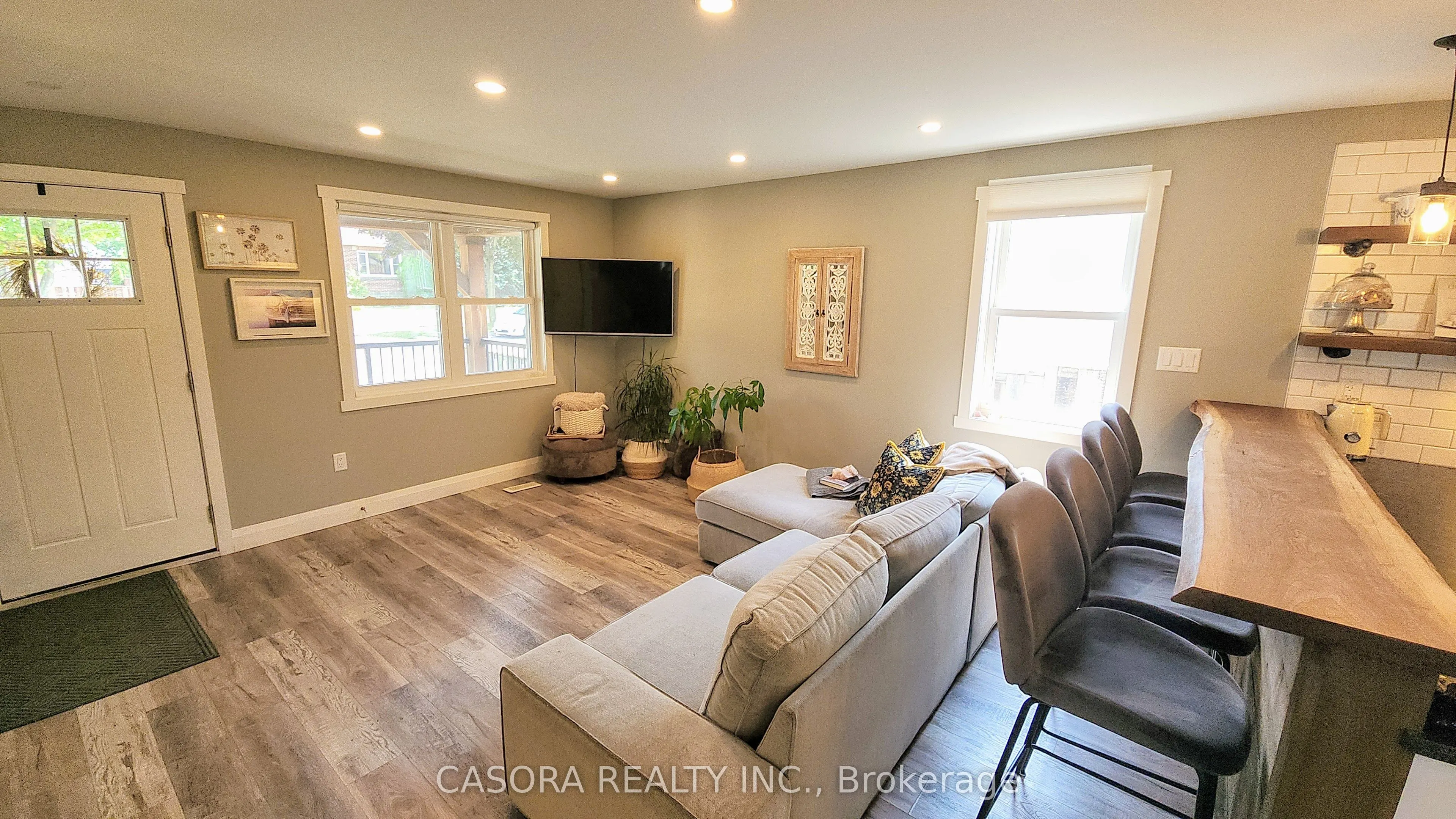 324 East 43rd Street