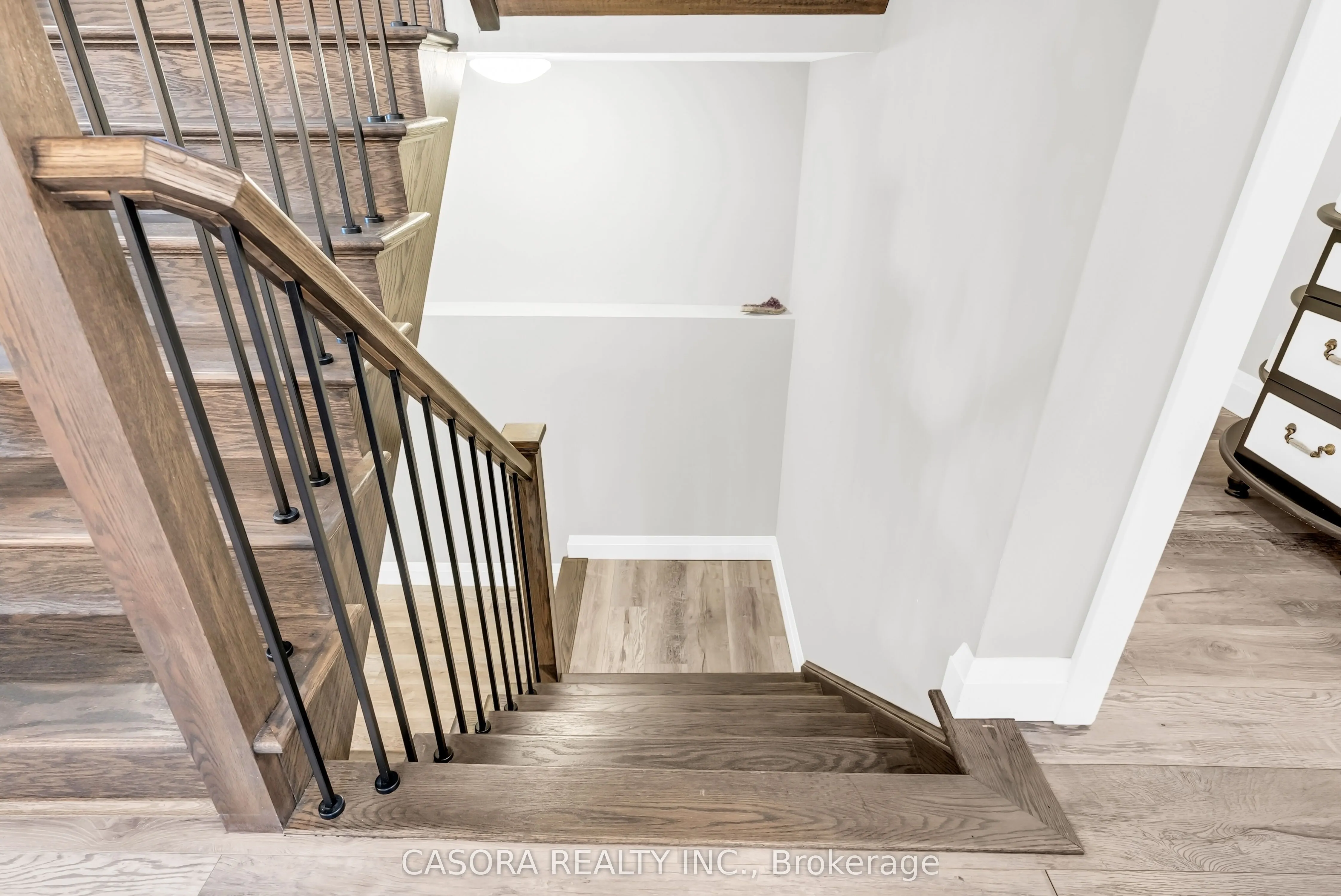 324 East 43rd Street