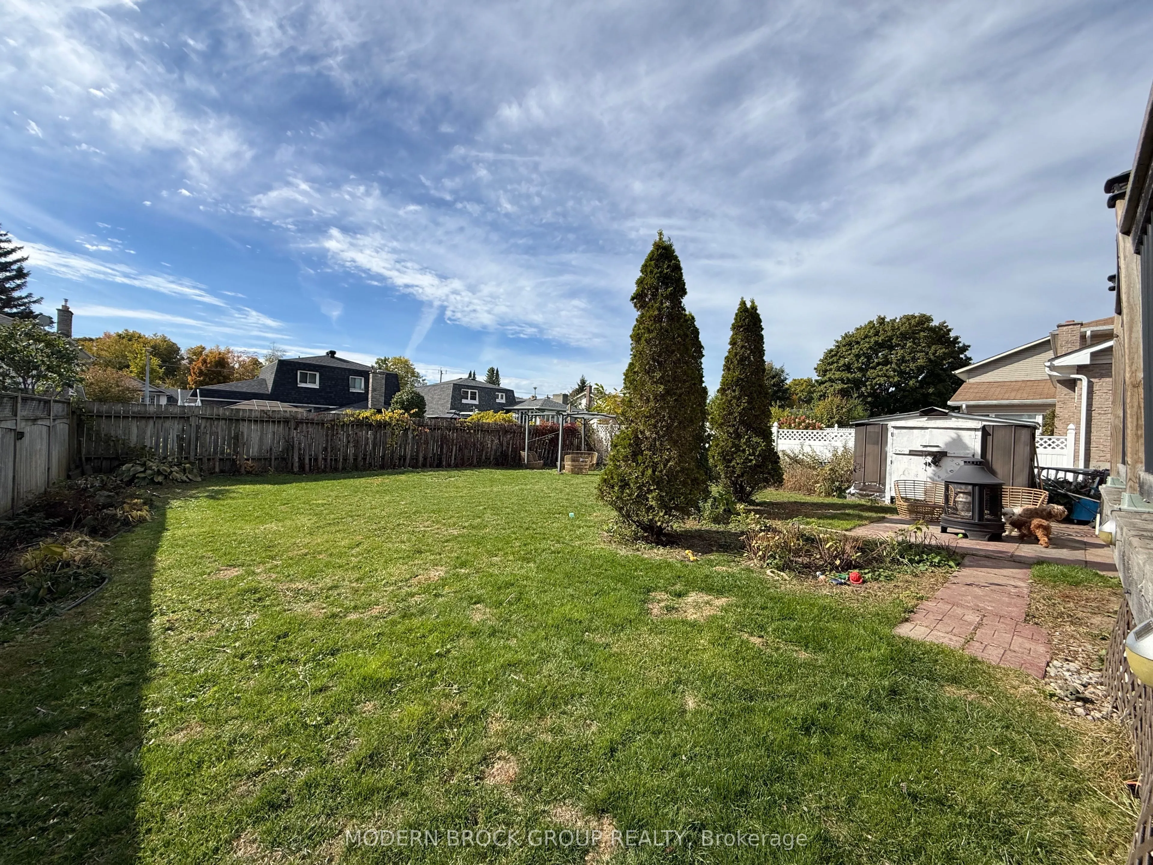 1350 Linden Crescent