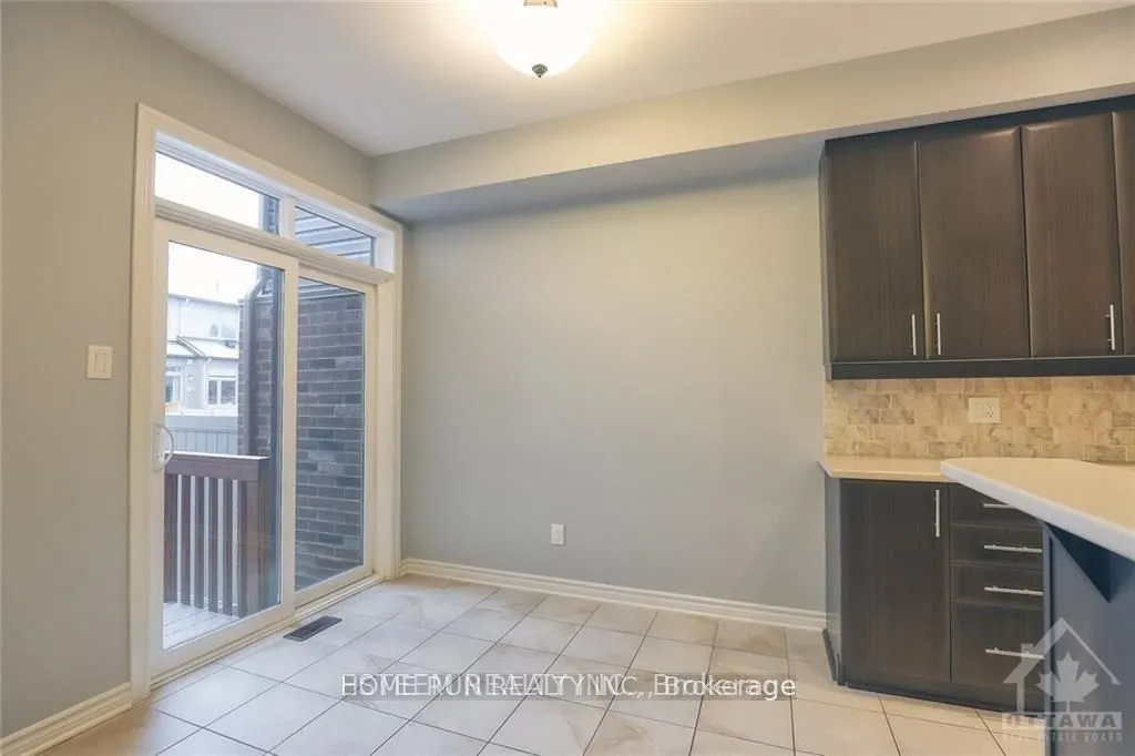 210 COOKS MILL Crescent