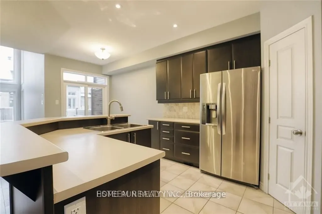 210 COOKS MILL Crescent