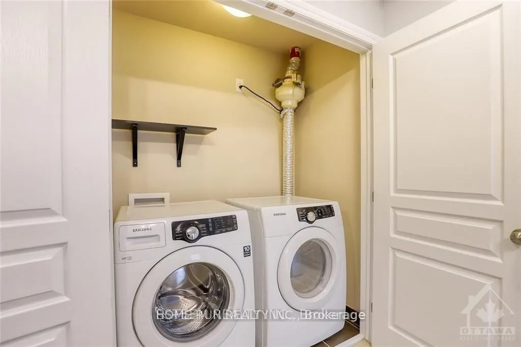 210 COOKS MILL Crescent