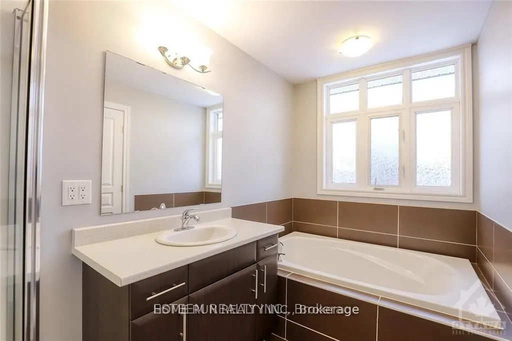 210 COOKS MILL Crescent