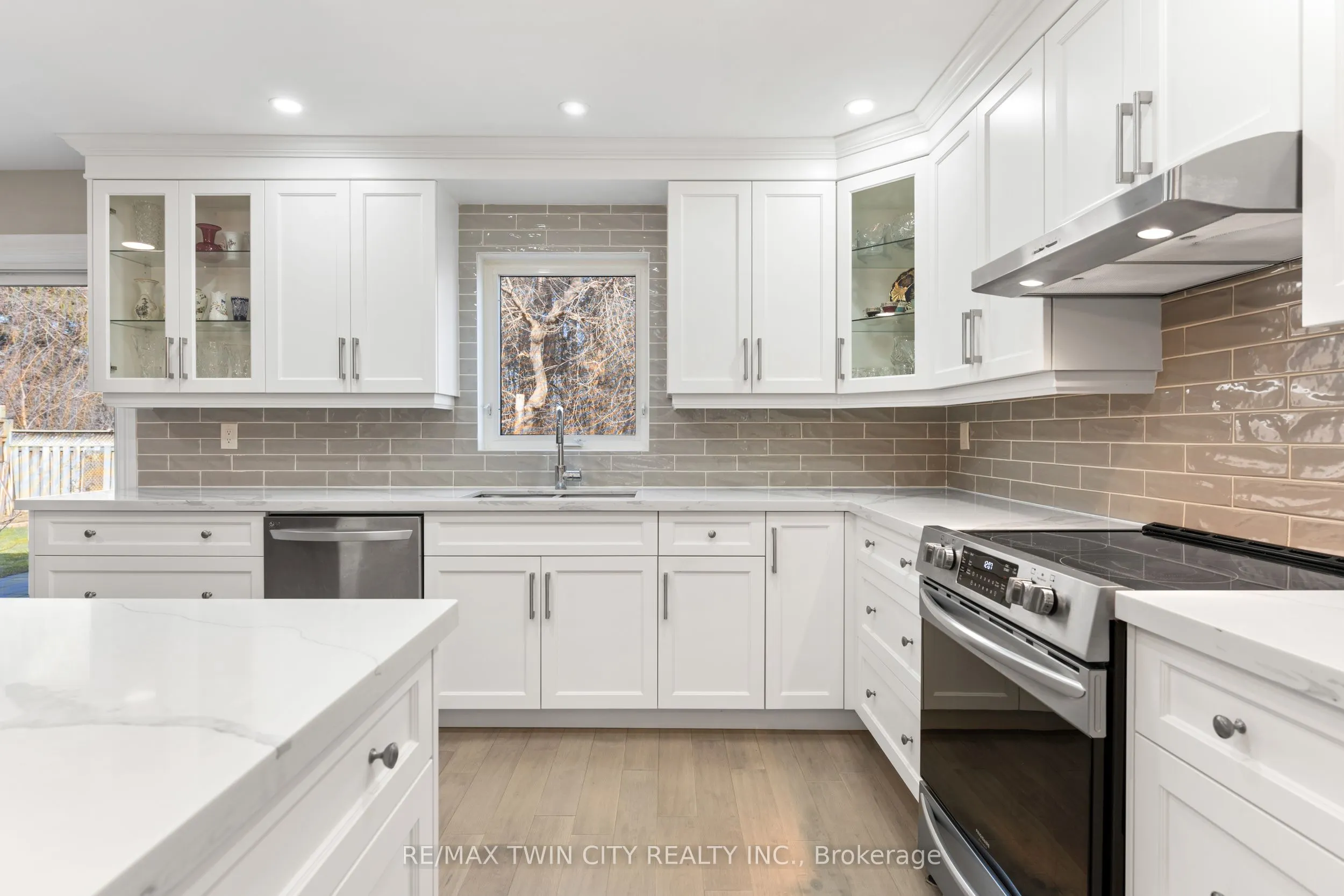 86 Santa Maria Drive