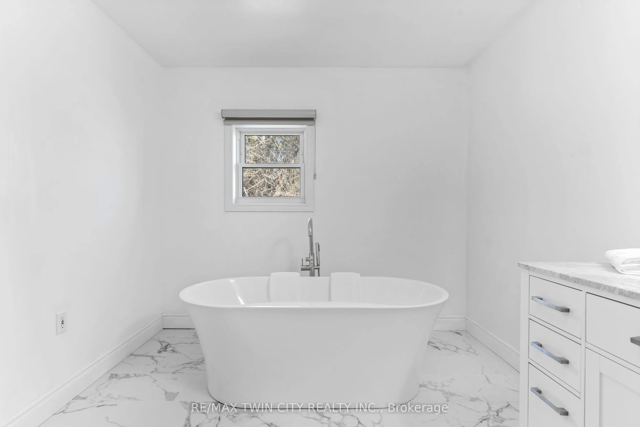 86 Santa Maria Drive