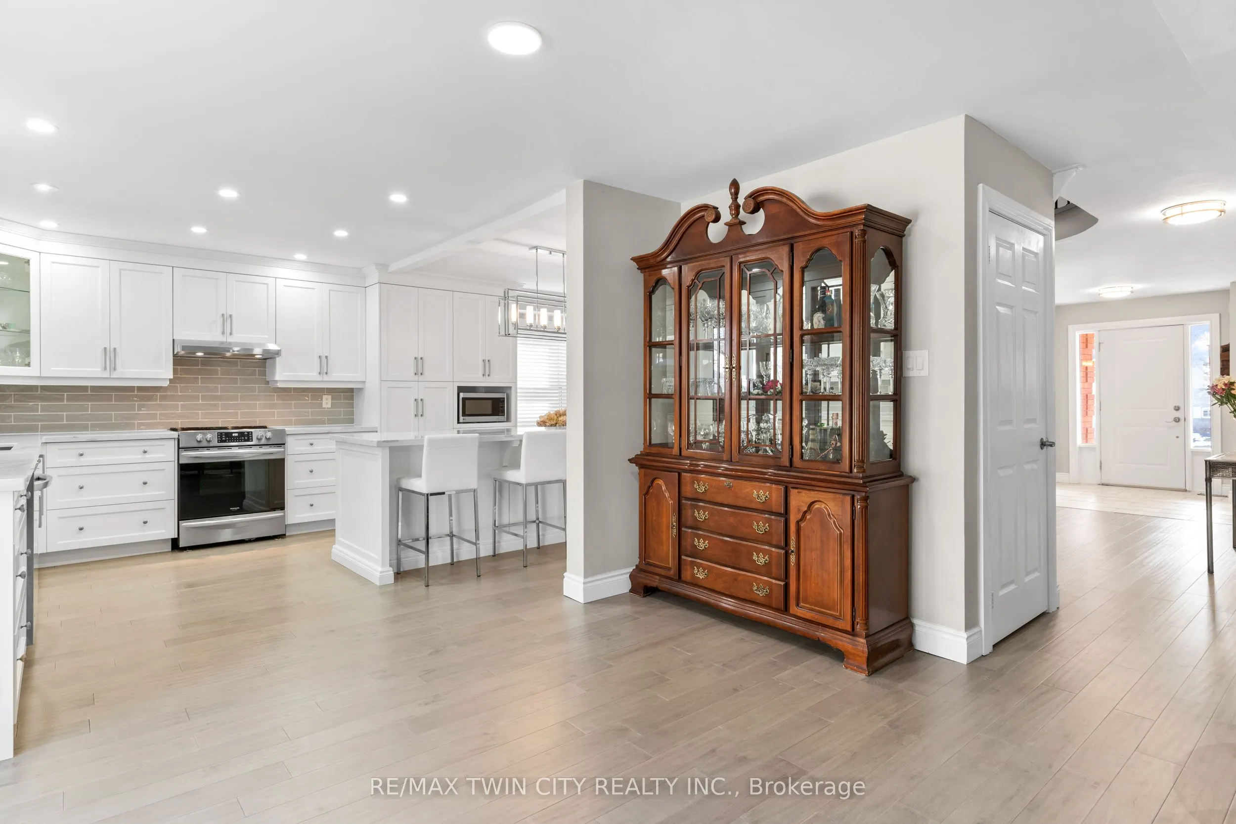 86 Santa Maria Drive