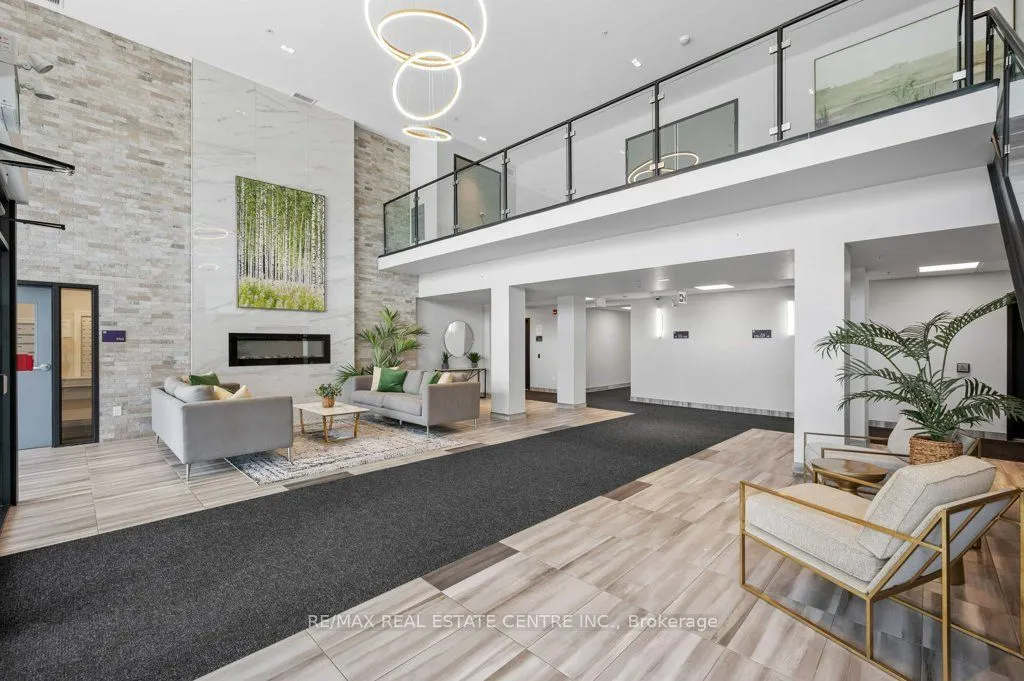 35 Kingsbury Square, #310
