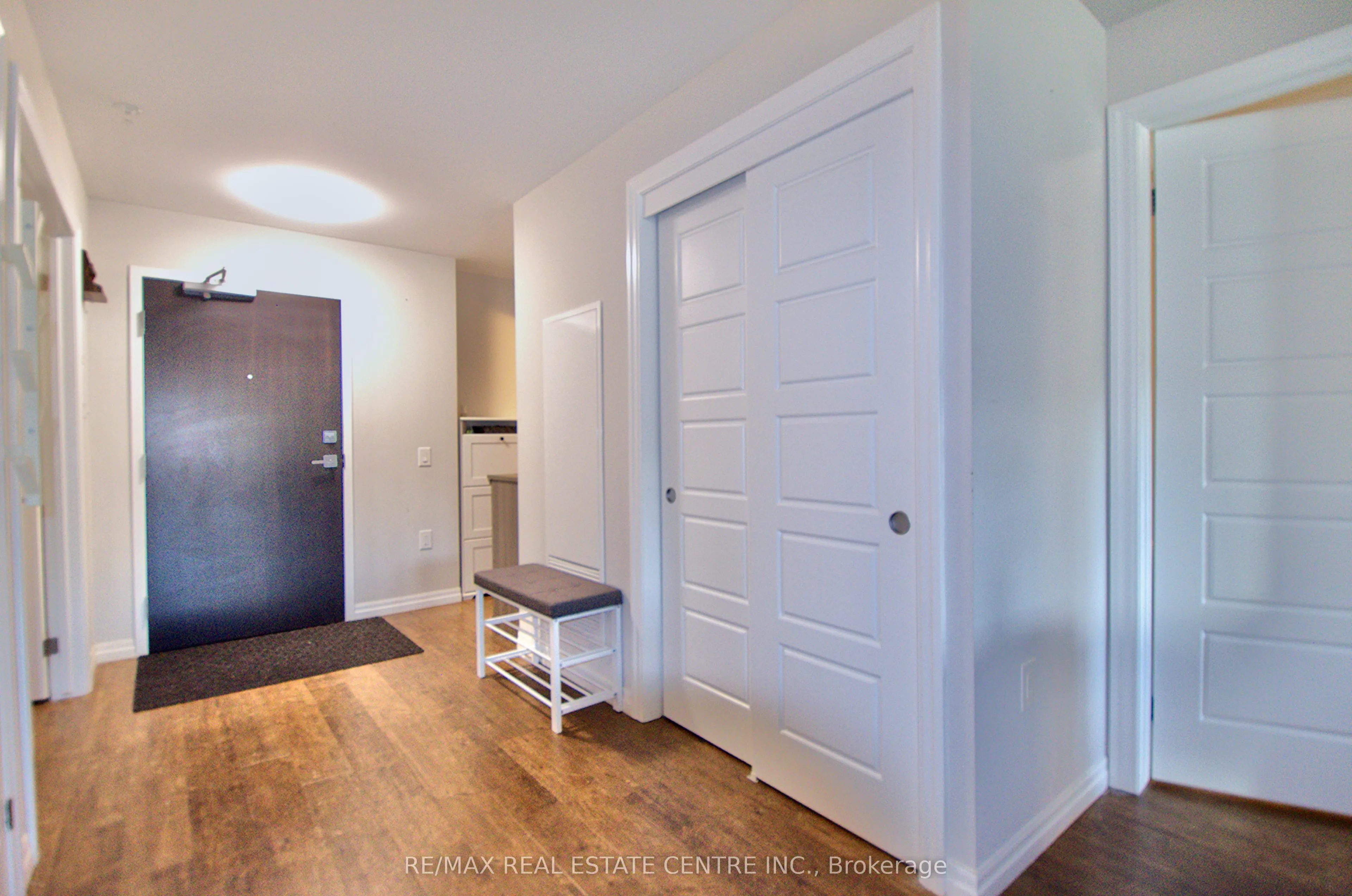 35 Kingsbury Square, #310
