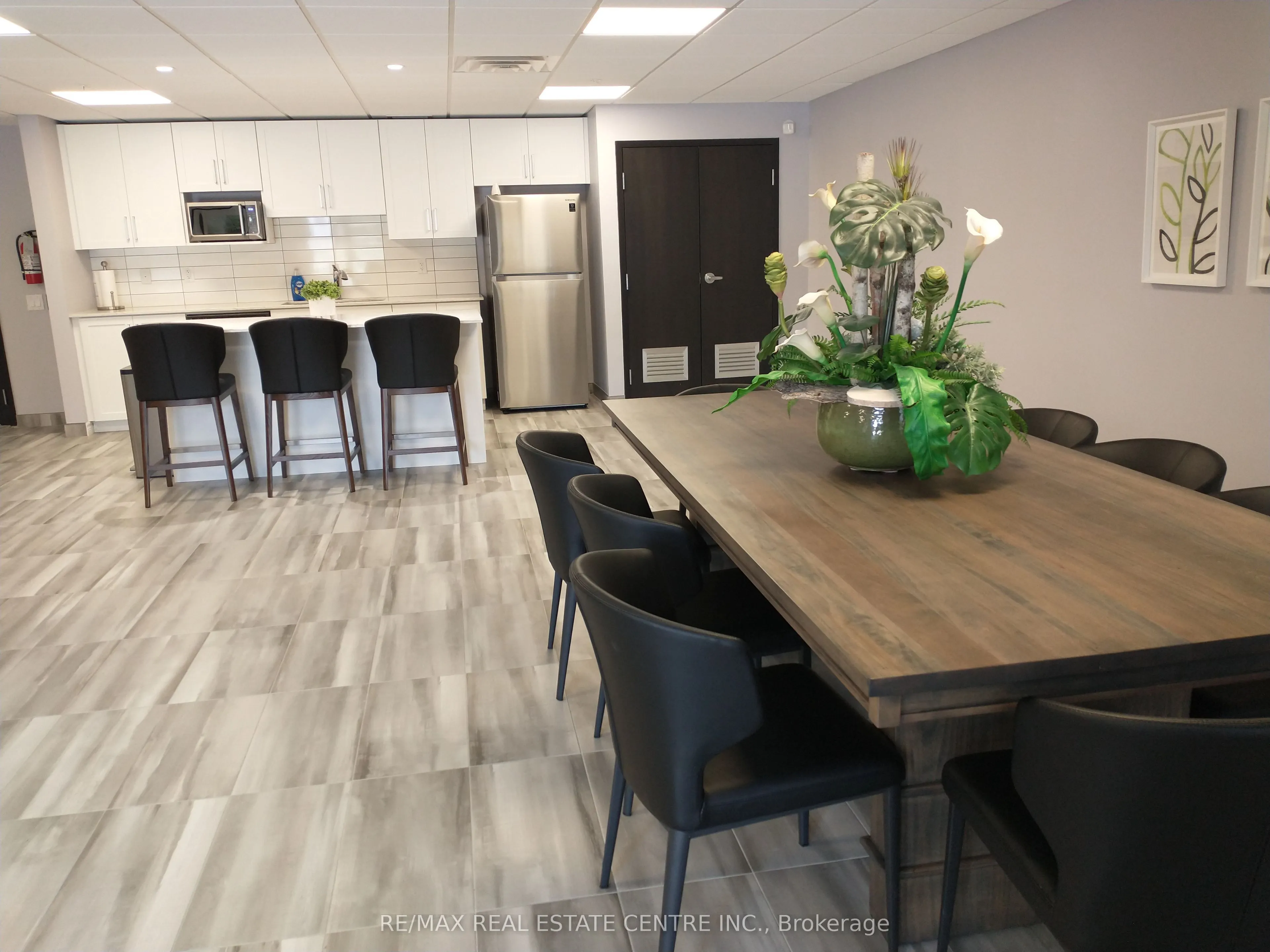 35 Kingsbury Square, #310
