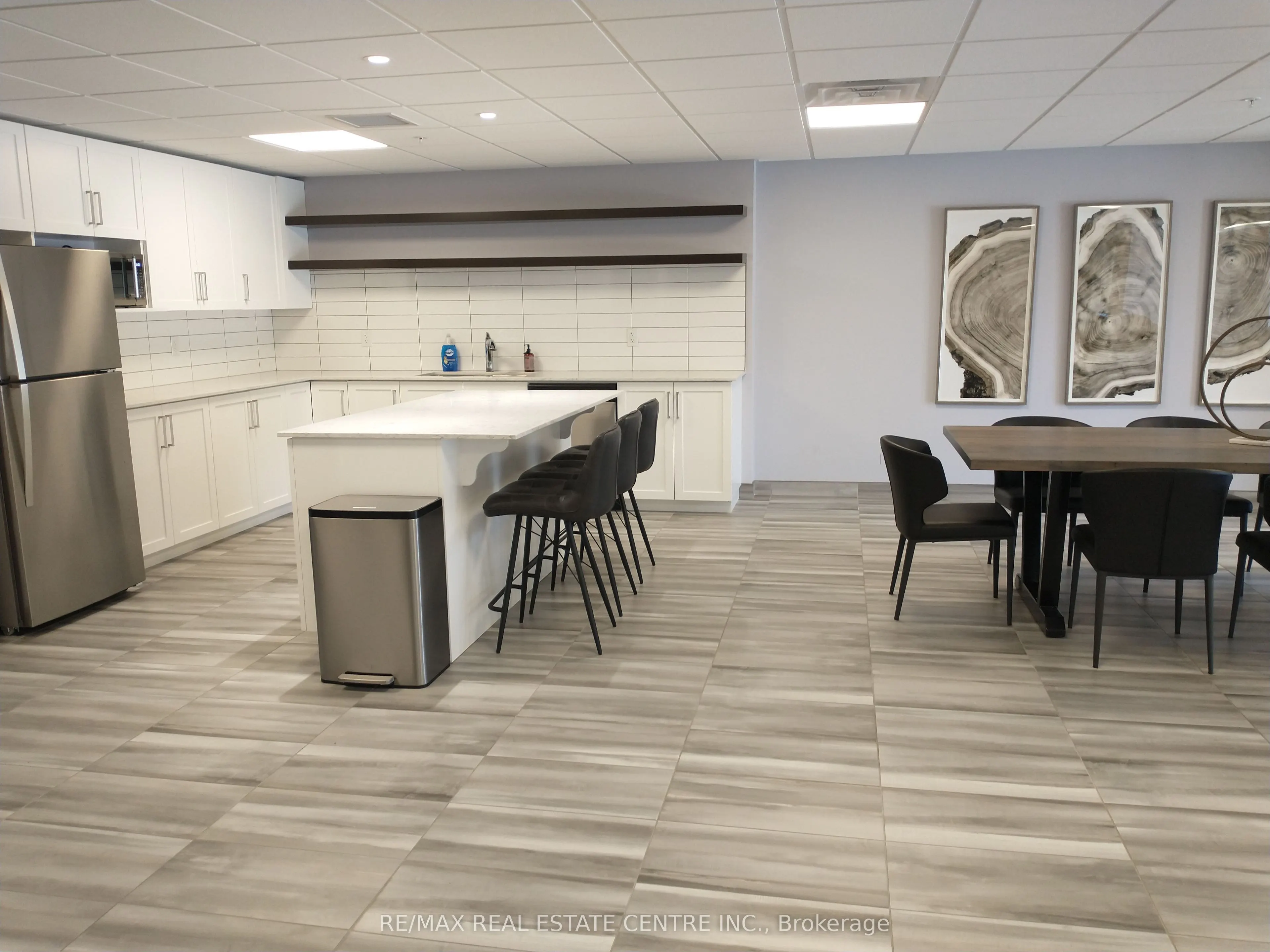 35 Kingsbury Square, #310