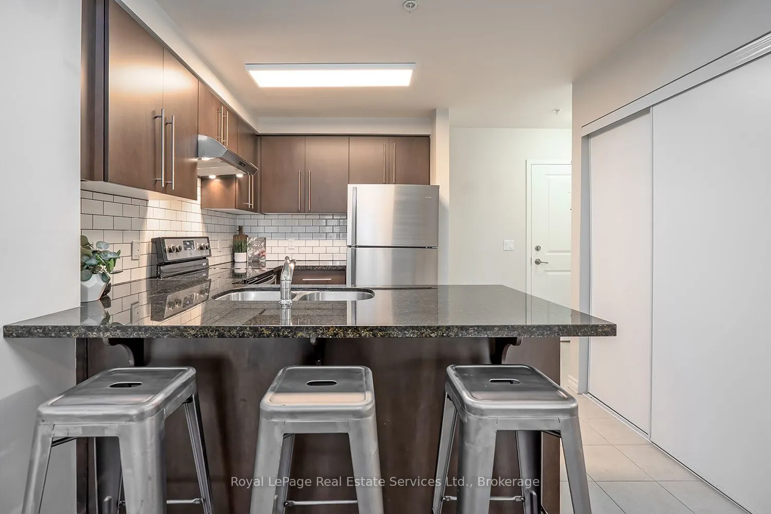 1077 Gordon Street, #337