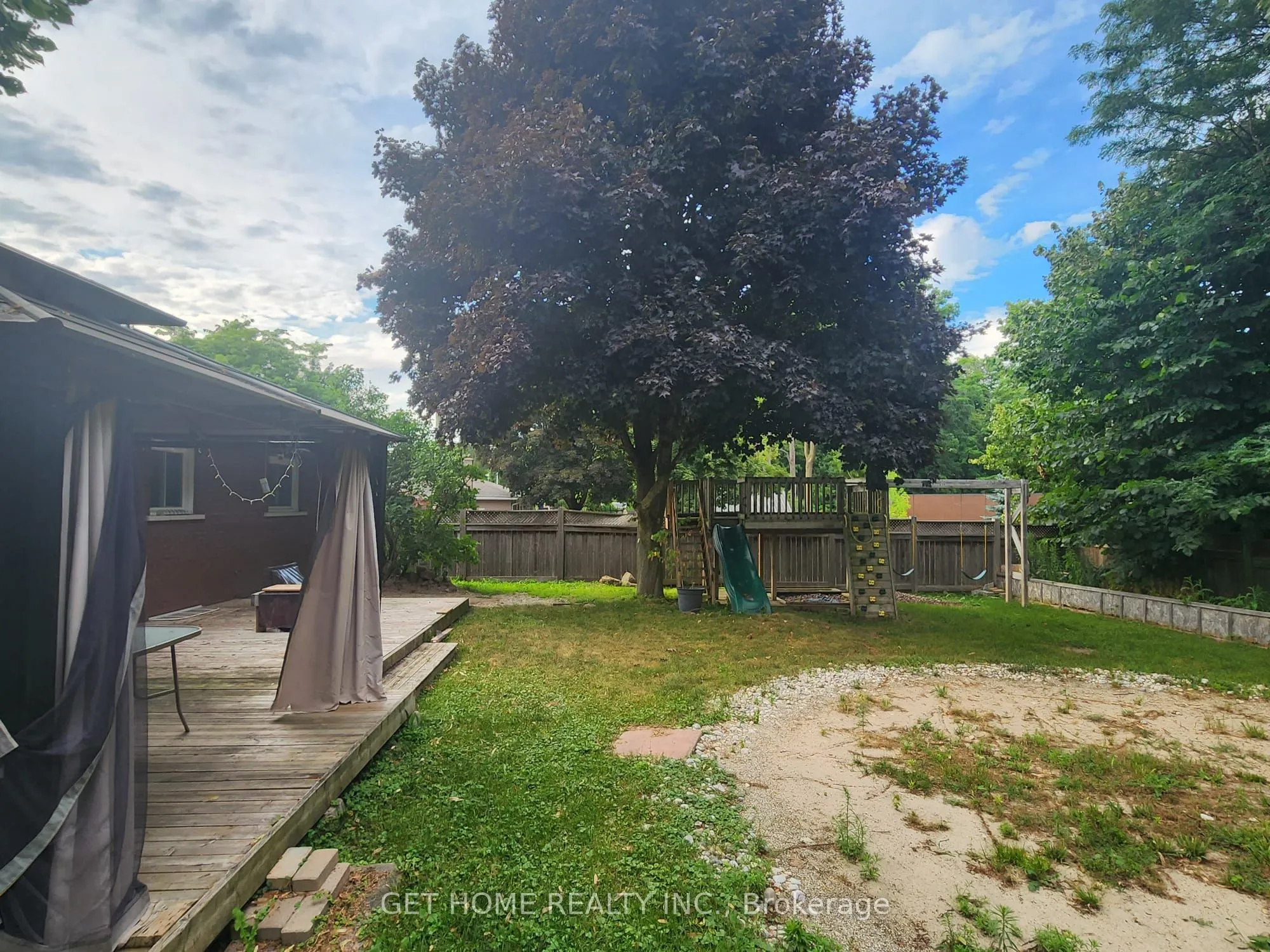 33 Renwick Avenue