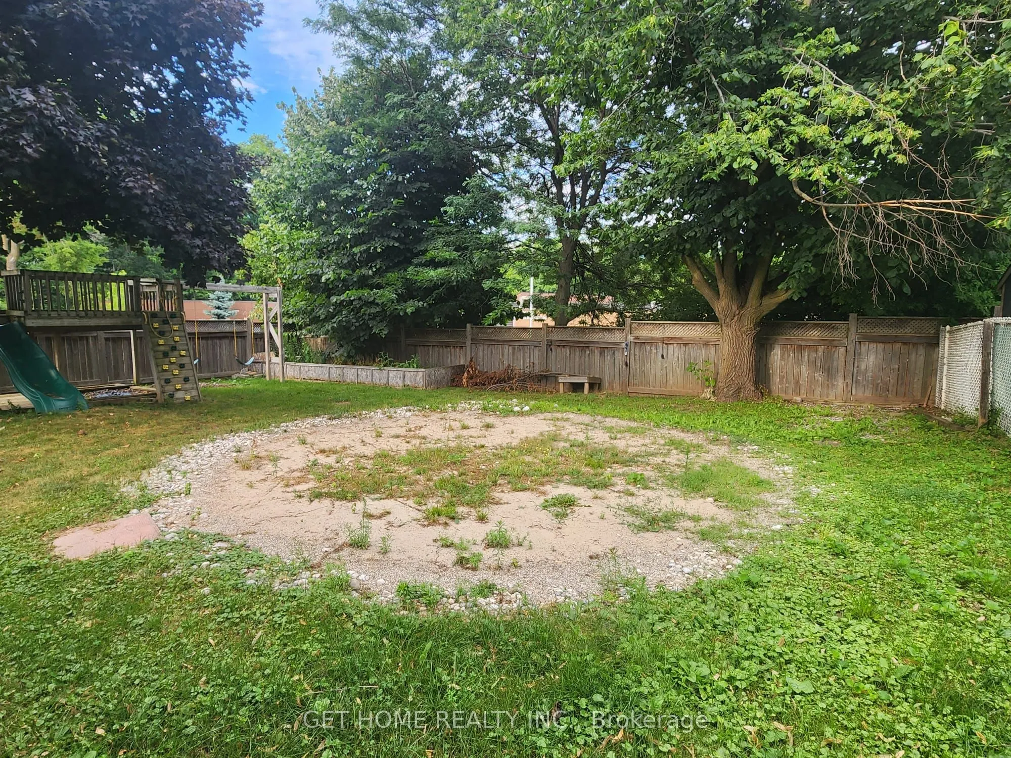 33 Renwick Avenue