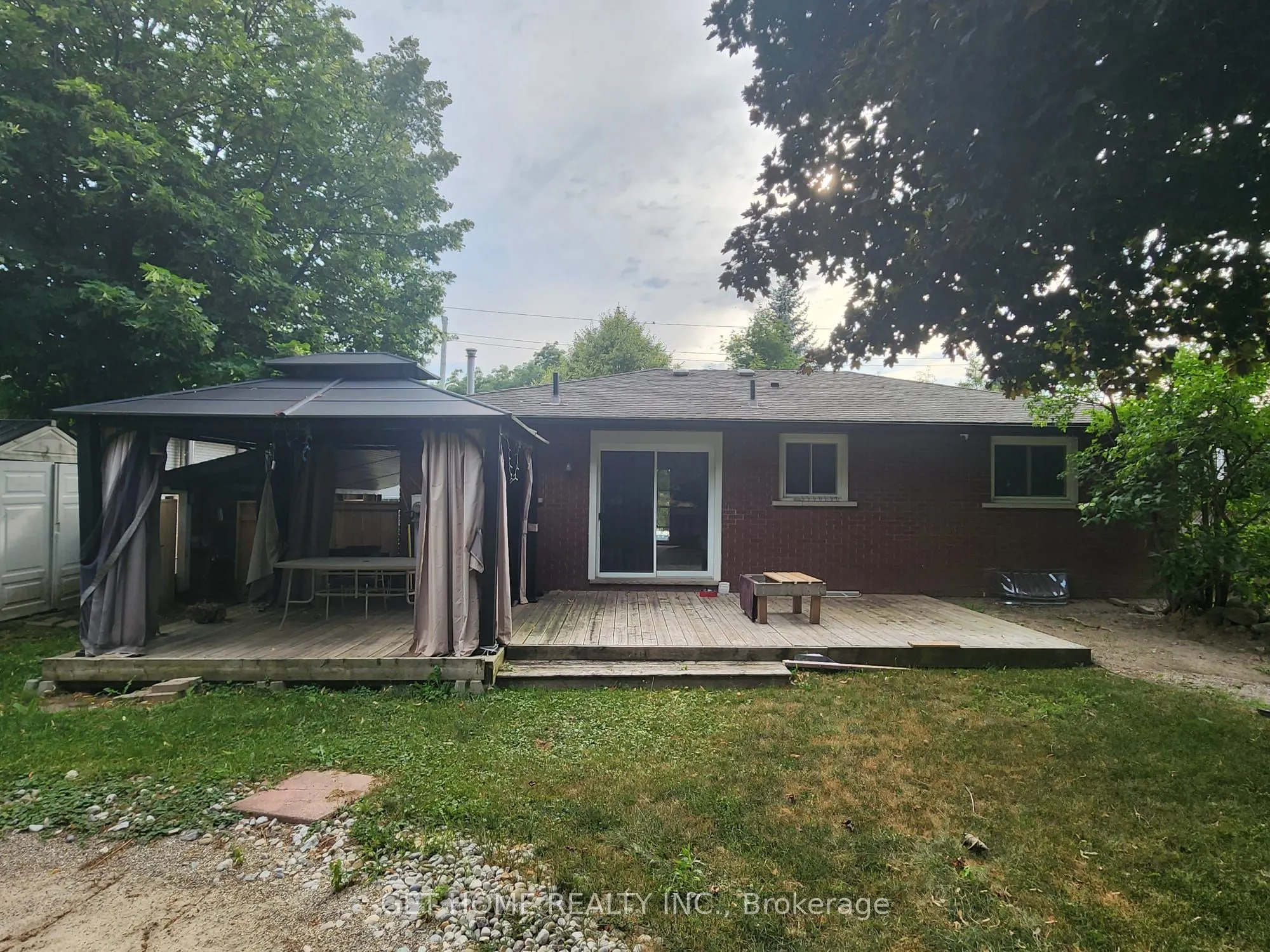 33 Renwick Avenue