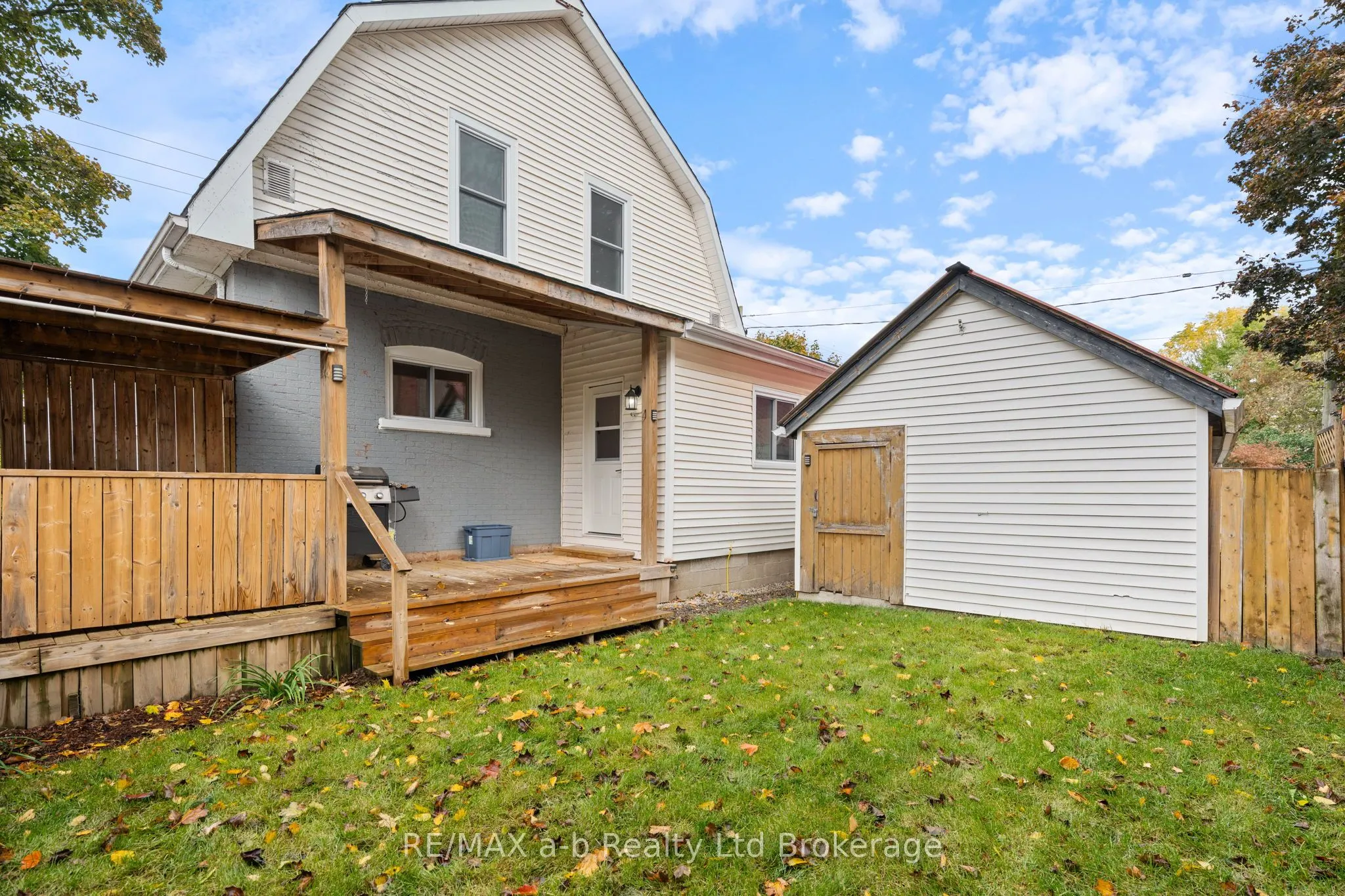 31 Concession Street W