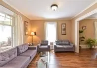 33 Sussex Street S
