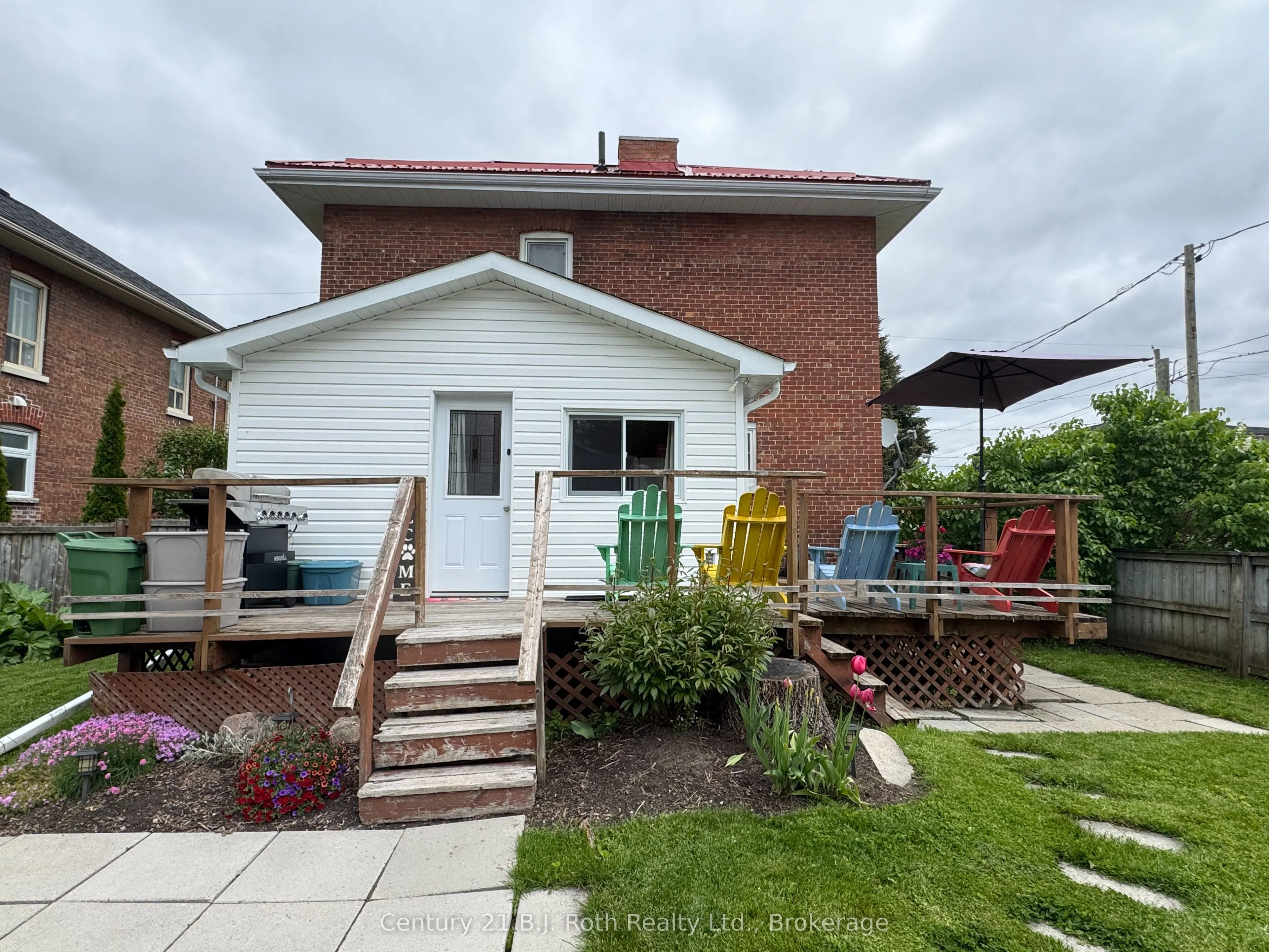33 Sussex Street S