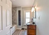 33 Sussex Street S