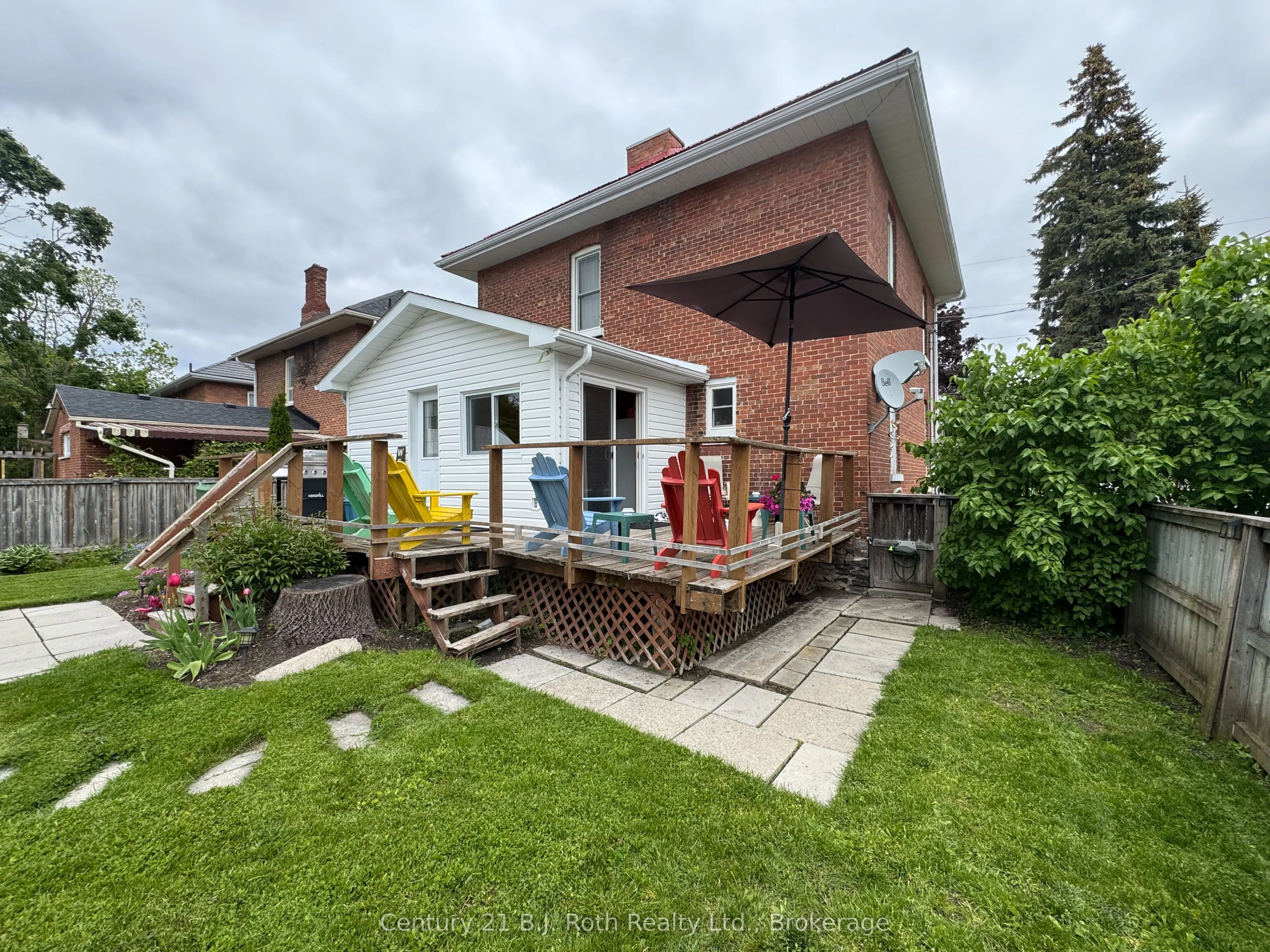 33 Sussex Street S