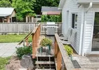 33 Sussex Street S