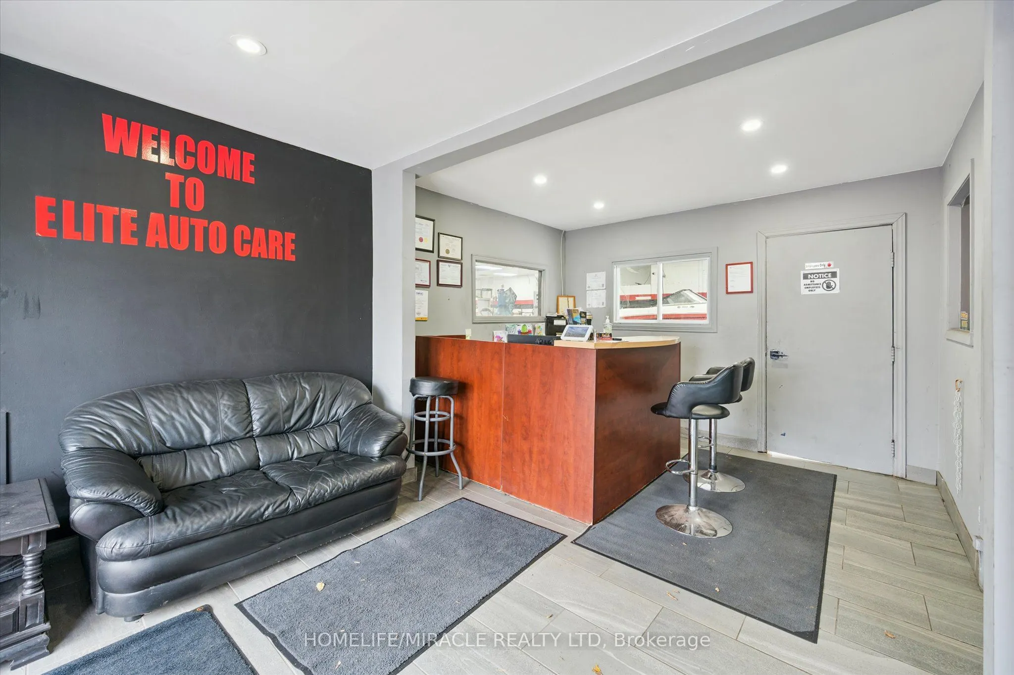 105 Hespeler Road, #105