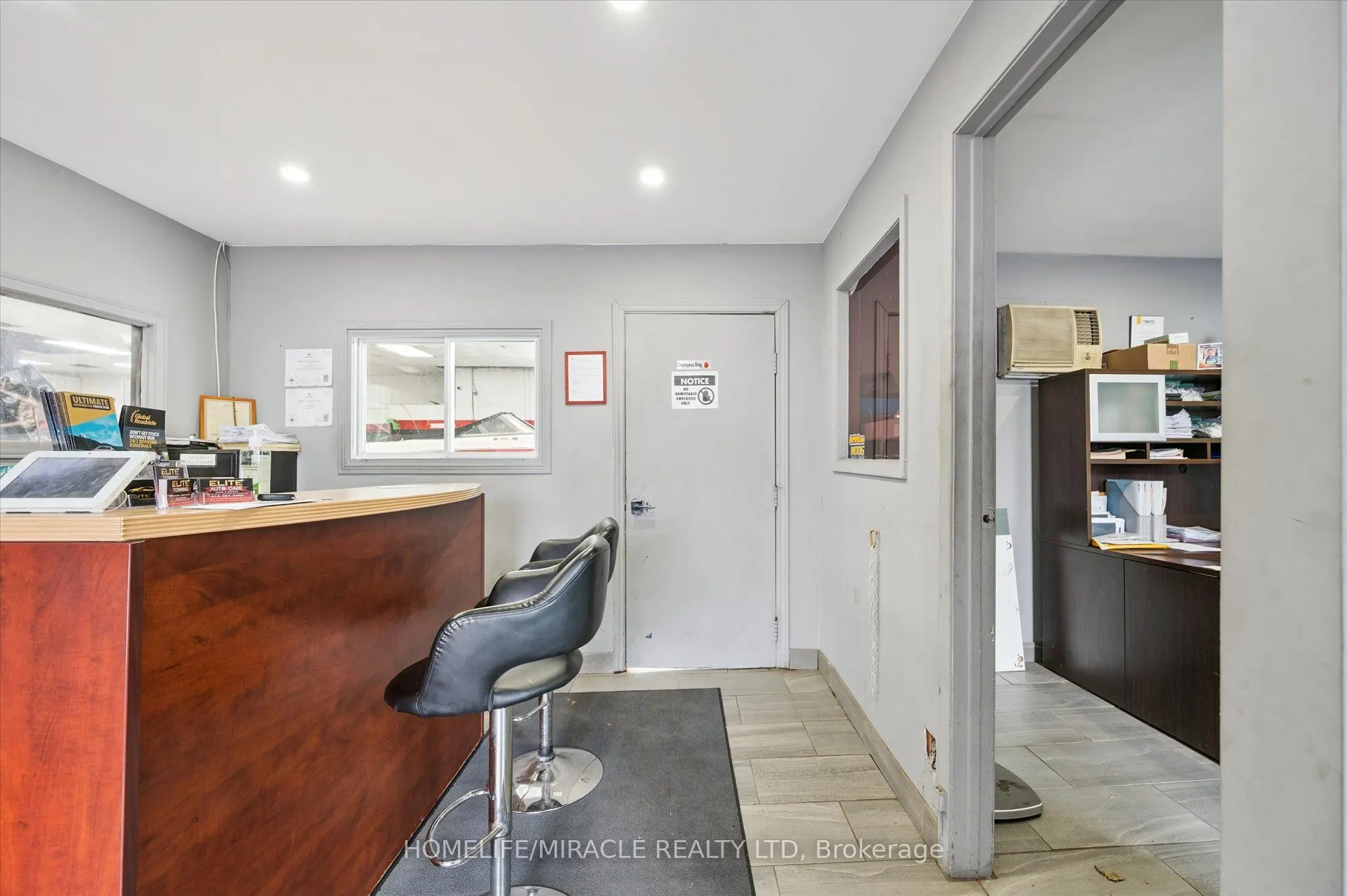 105 Hespeler Road, #105