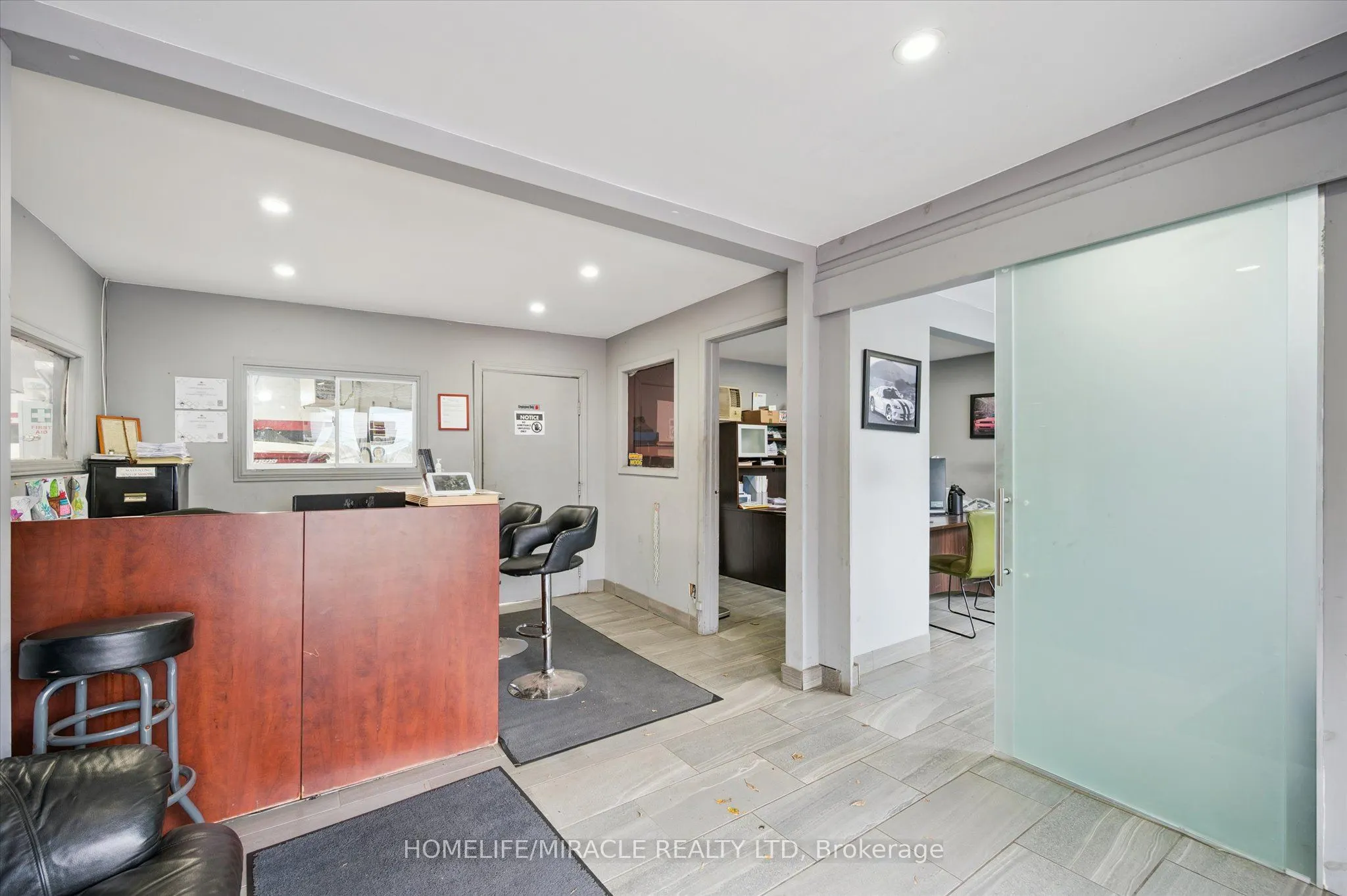 105 Hespeler Road, #105