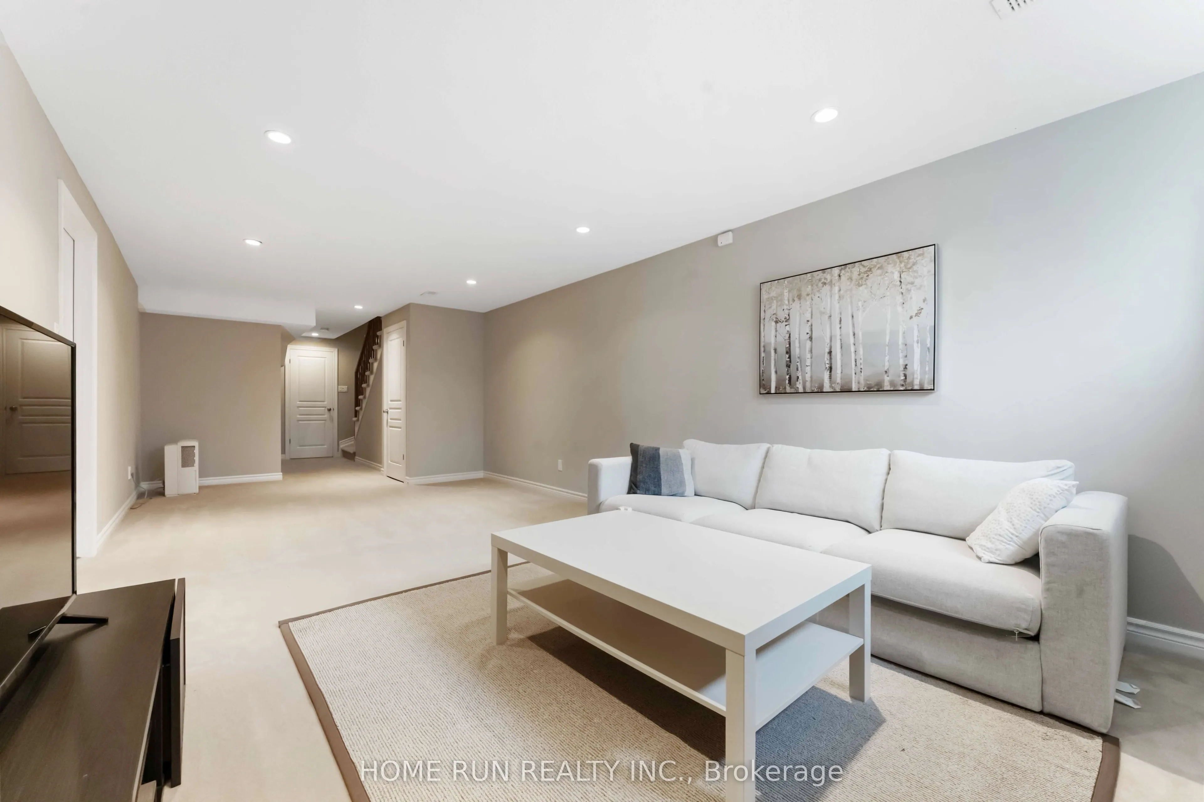 120 Popplewell Crescent