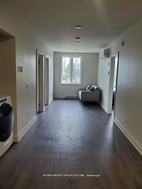 307 King Street E, #303