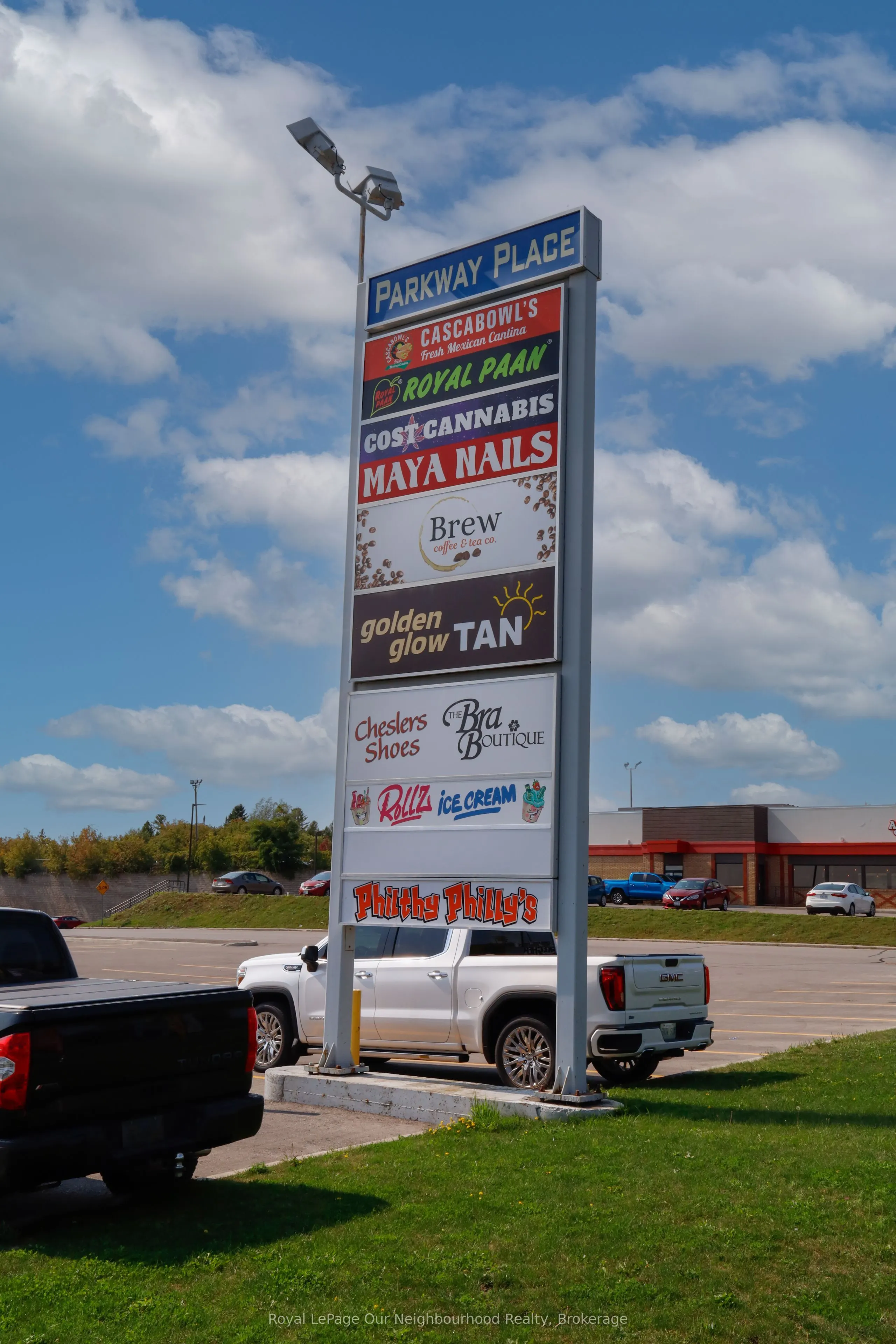 1135 Lansdowne Street W, #11