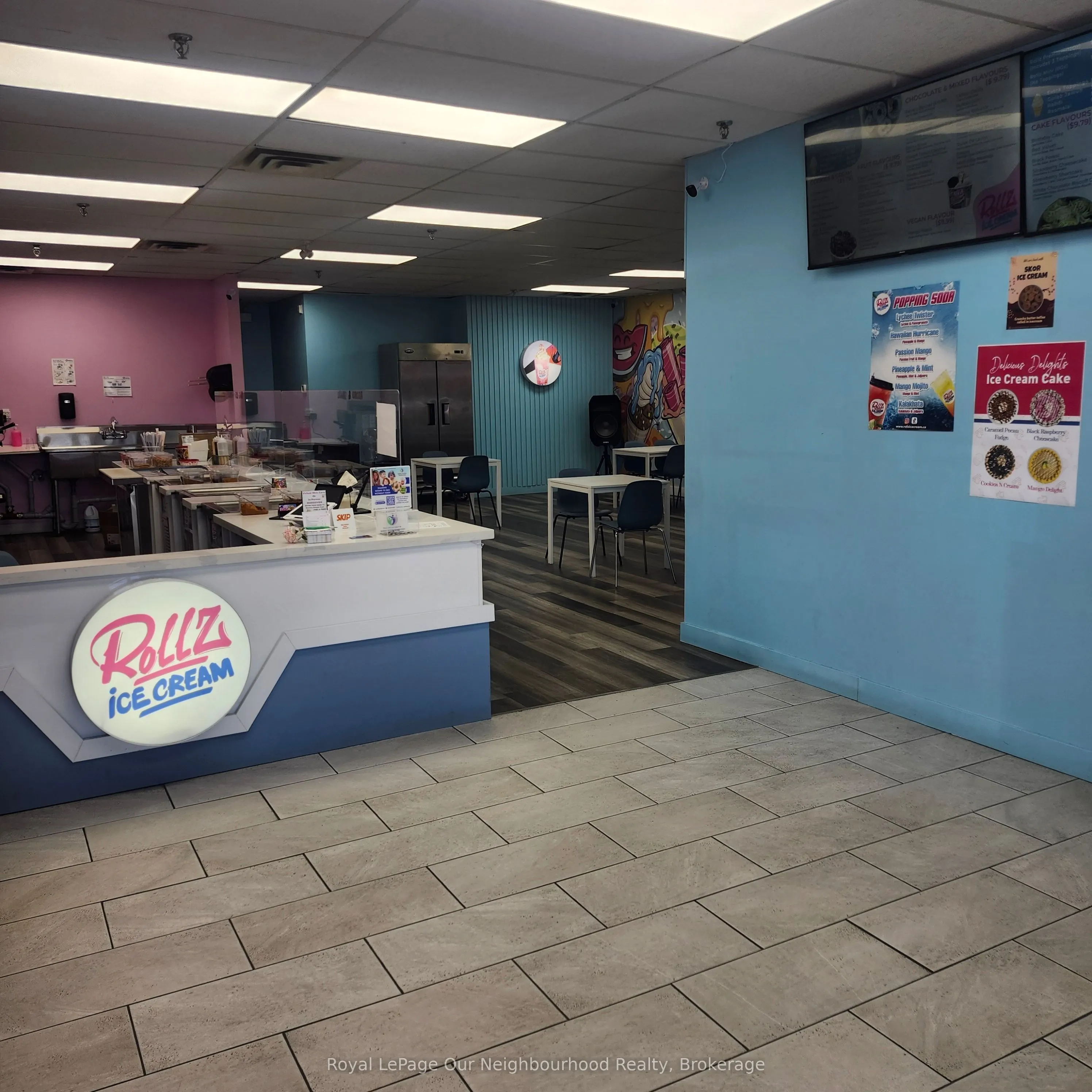 1135 Lansdowne Street W, #11