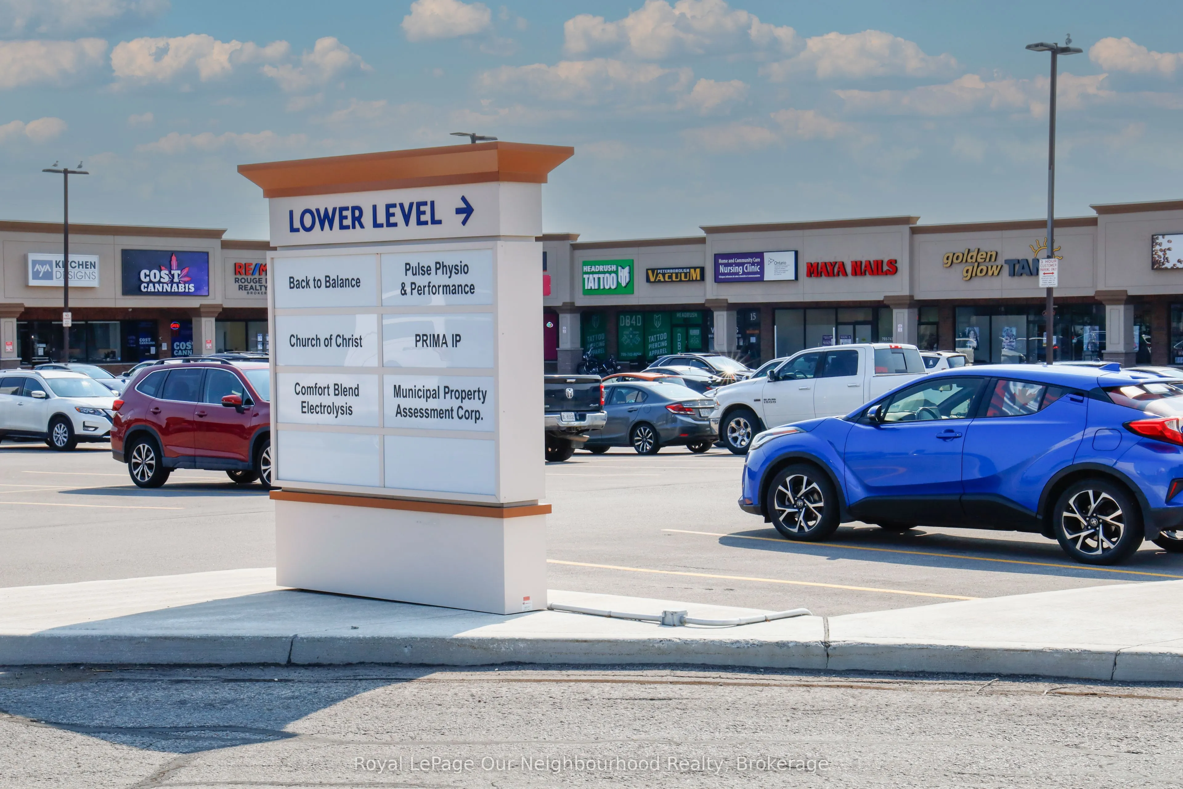 1135 Lansdowne Street W, #11