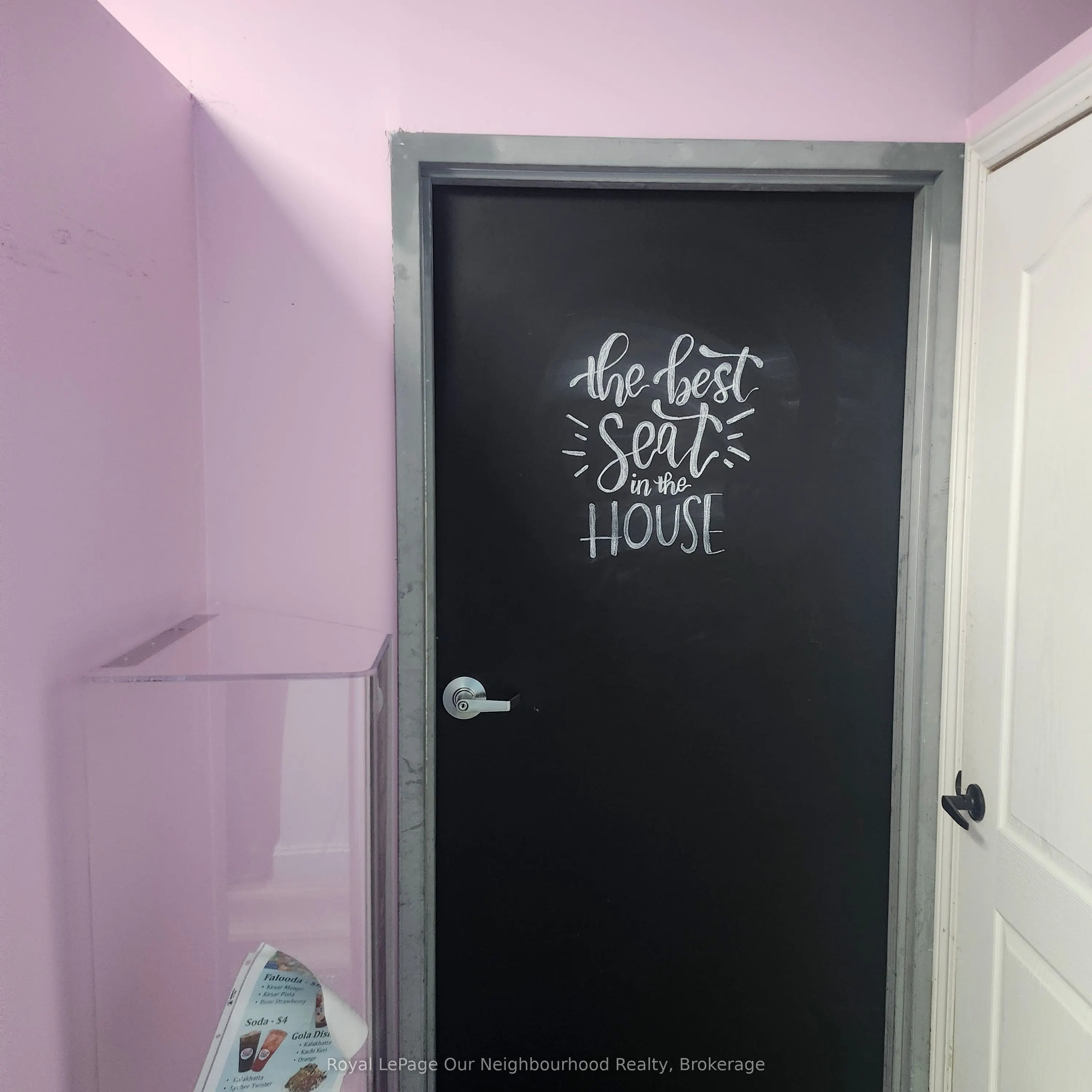 1135 Lansdowne Street W, #11