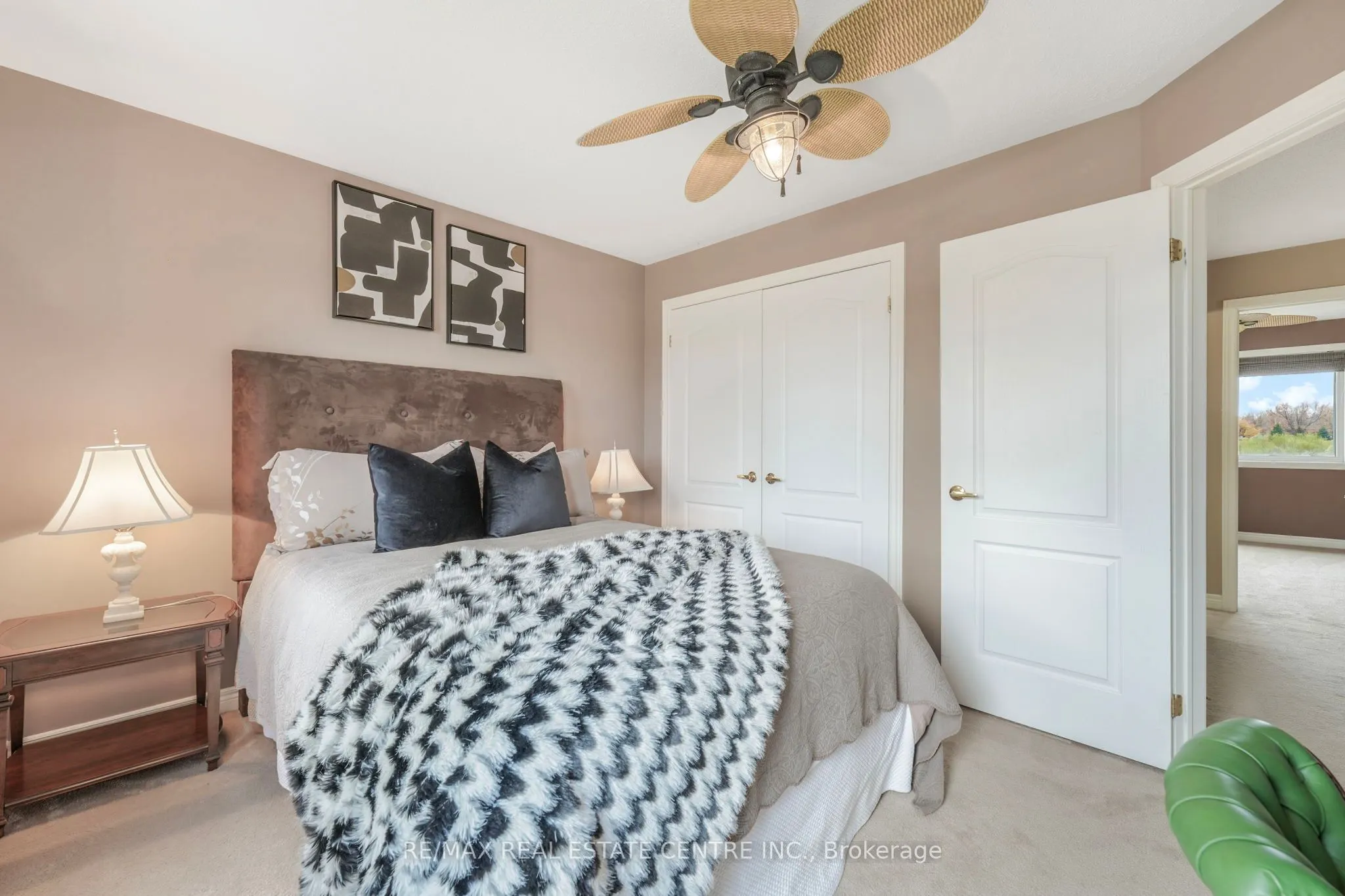 813 Greenwood Crescent