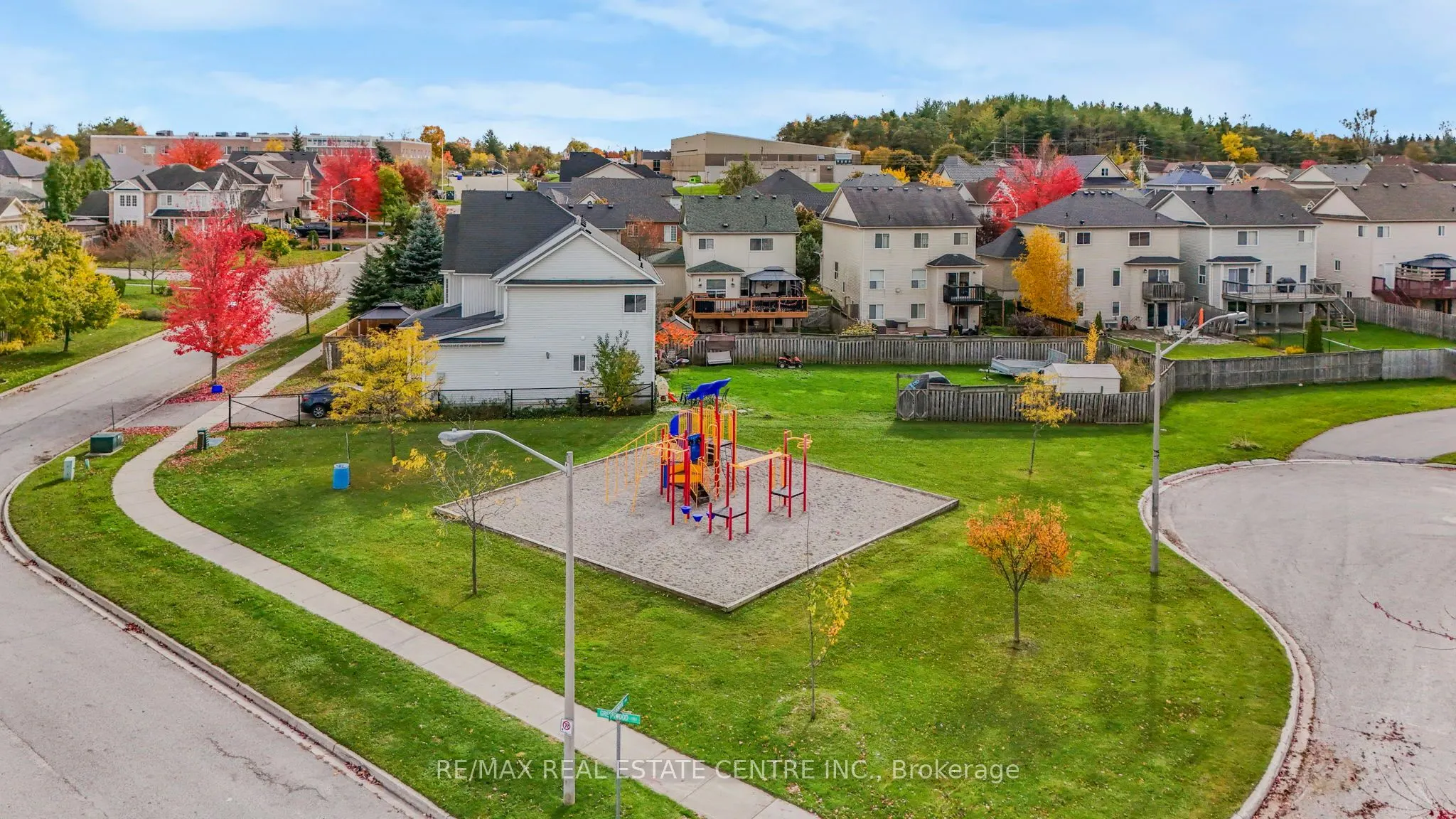 813 Greenwood Crescent