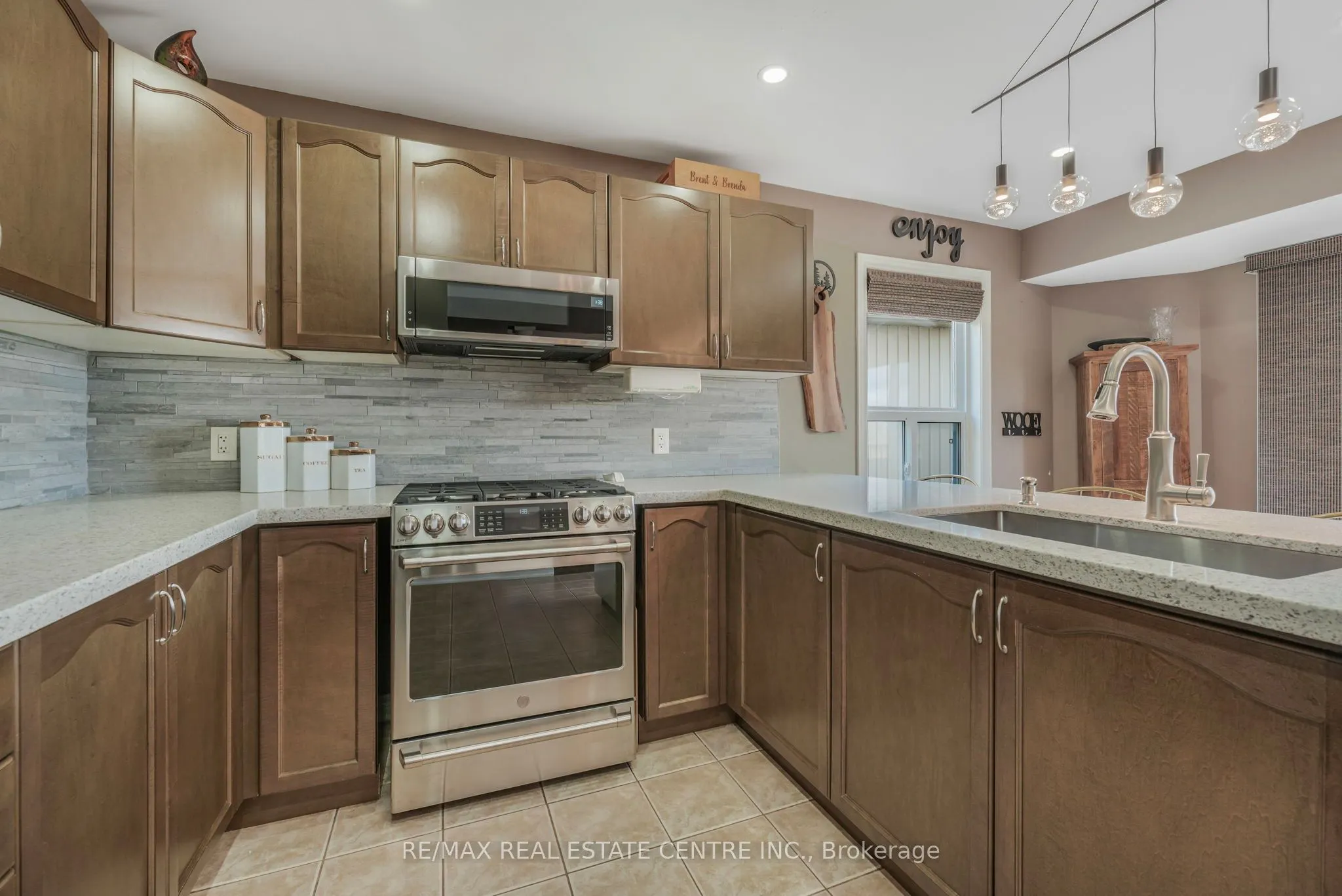 813 Greenwood Crescent