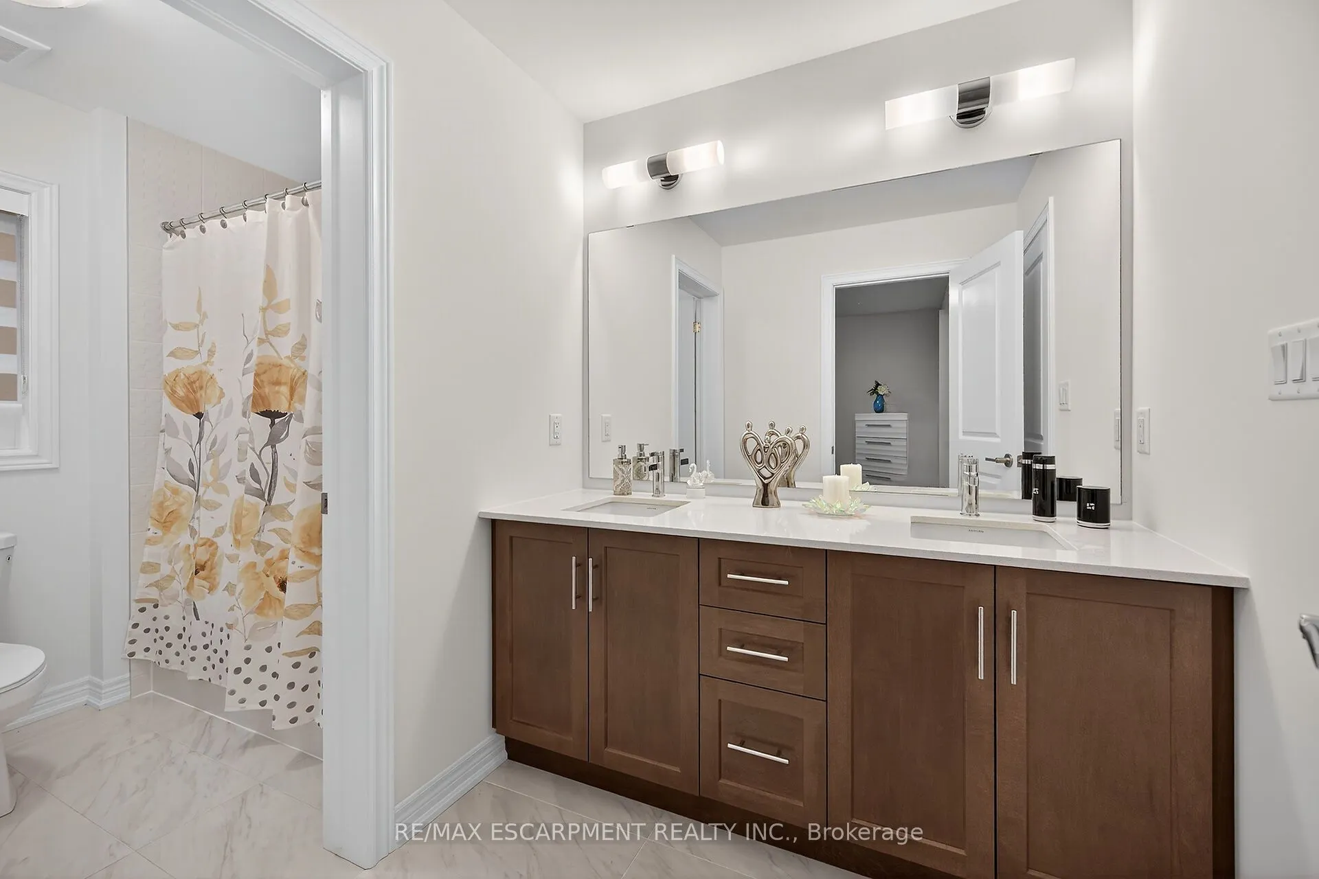 67 Starfire Crescent