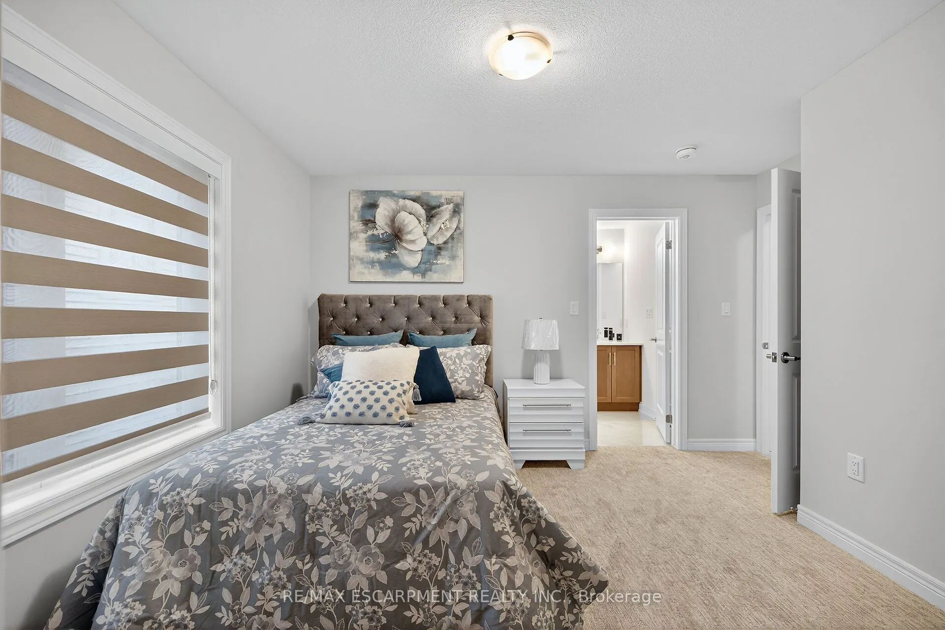 67 Starfire Crescent