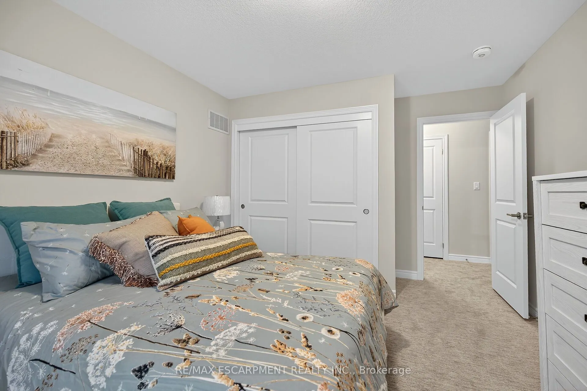 67 Starfire Crescent